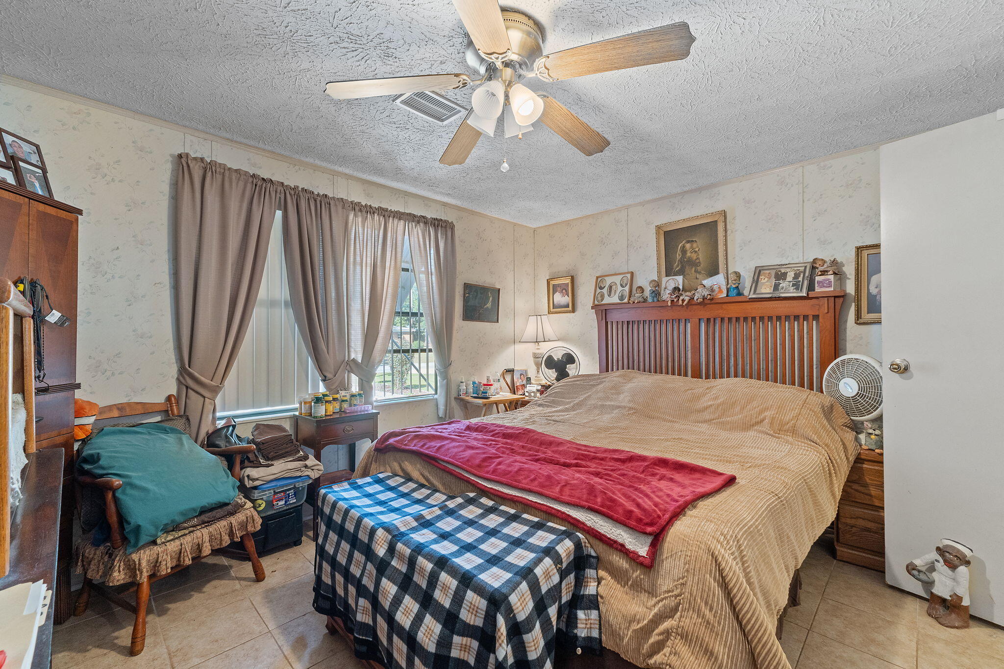 NO RECORDED PROJECT - Residential