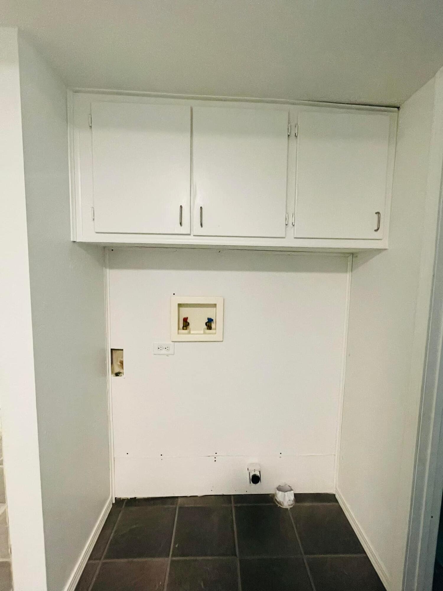 LOT 5 BLK 14 OAKWOOD HILLS UNIT I - Residential Lease