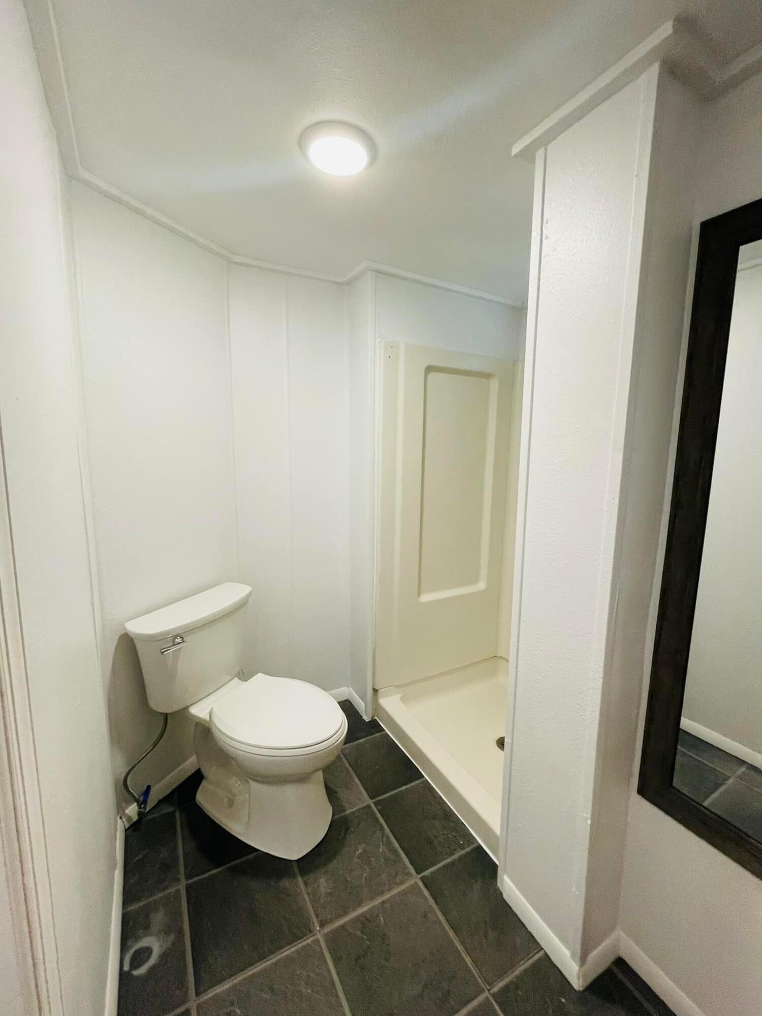 LOT 5 BLK 14 OAKWOOD HILLS UNIT I - Residential Lease