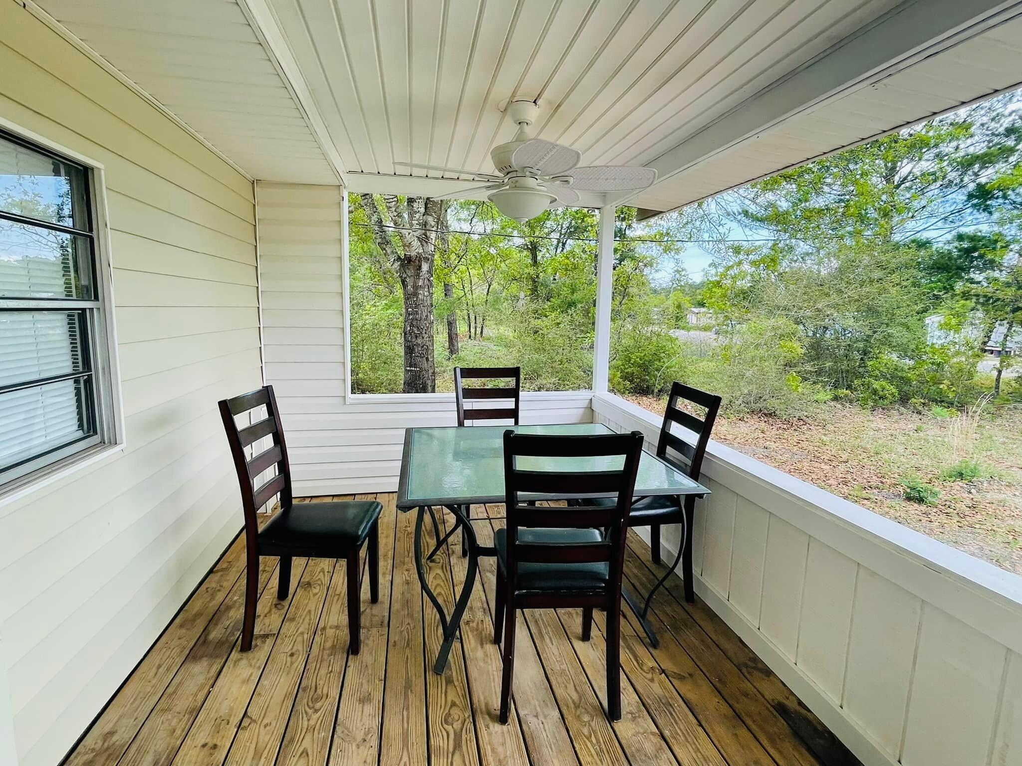 LOT 5 BLK 14 OAKWOOD HILLS UNIT I - Residential Lease