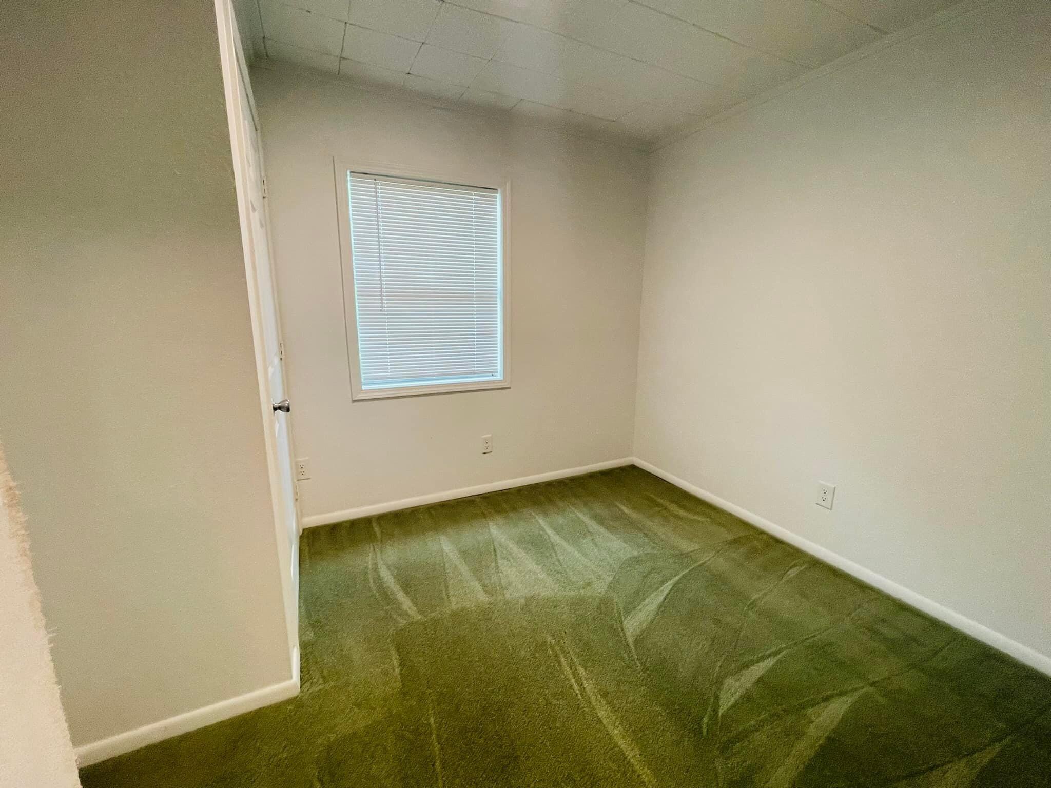 LOT 5 BLK 14 OAKWOOD HILLS UNIT I - Residential Lease