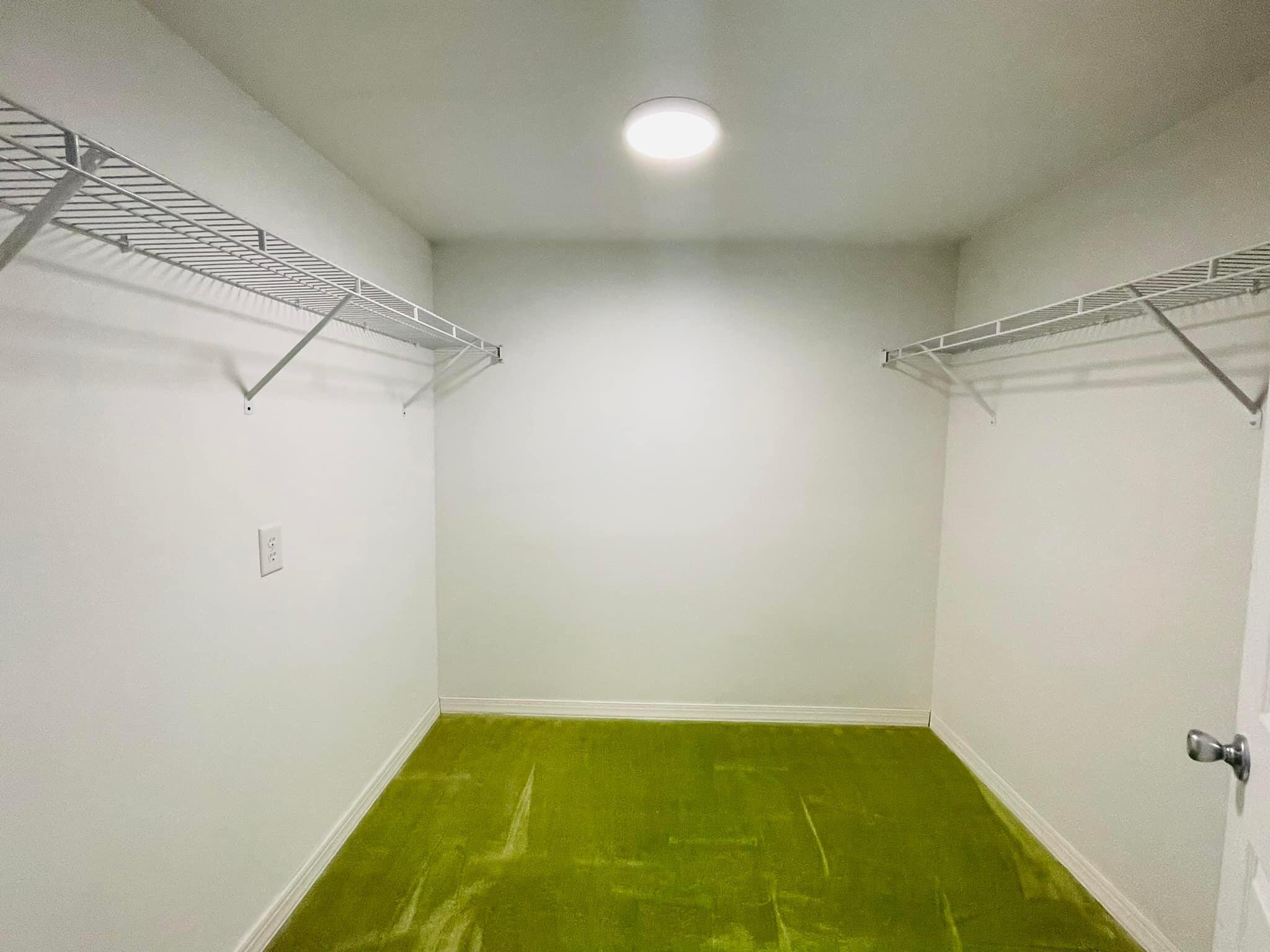 LOT 5 BLK 14 OAKWOOD HILLS UNIT I - Residential Lease