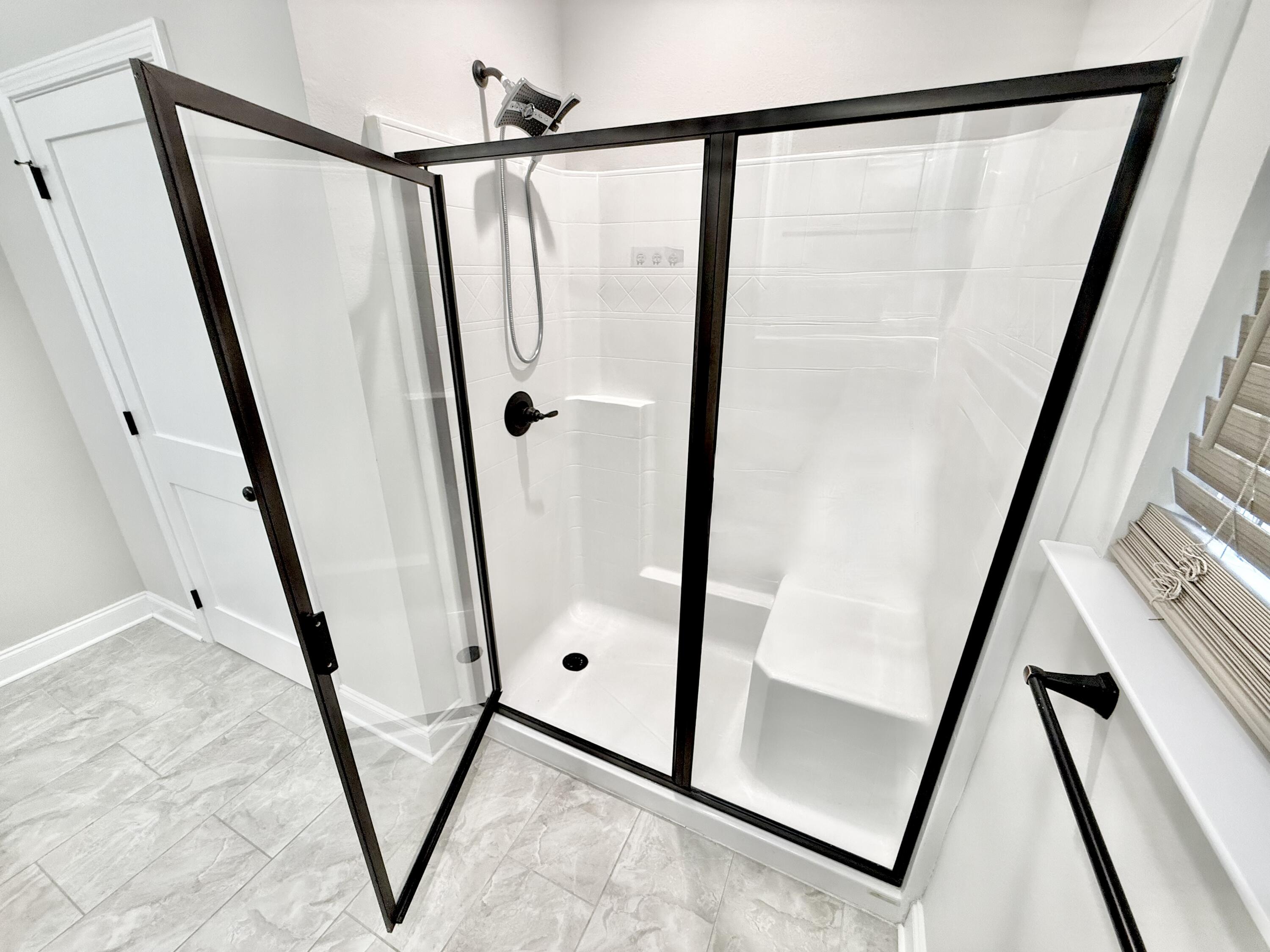 CRESCENT SHORES - Residential