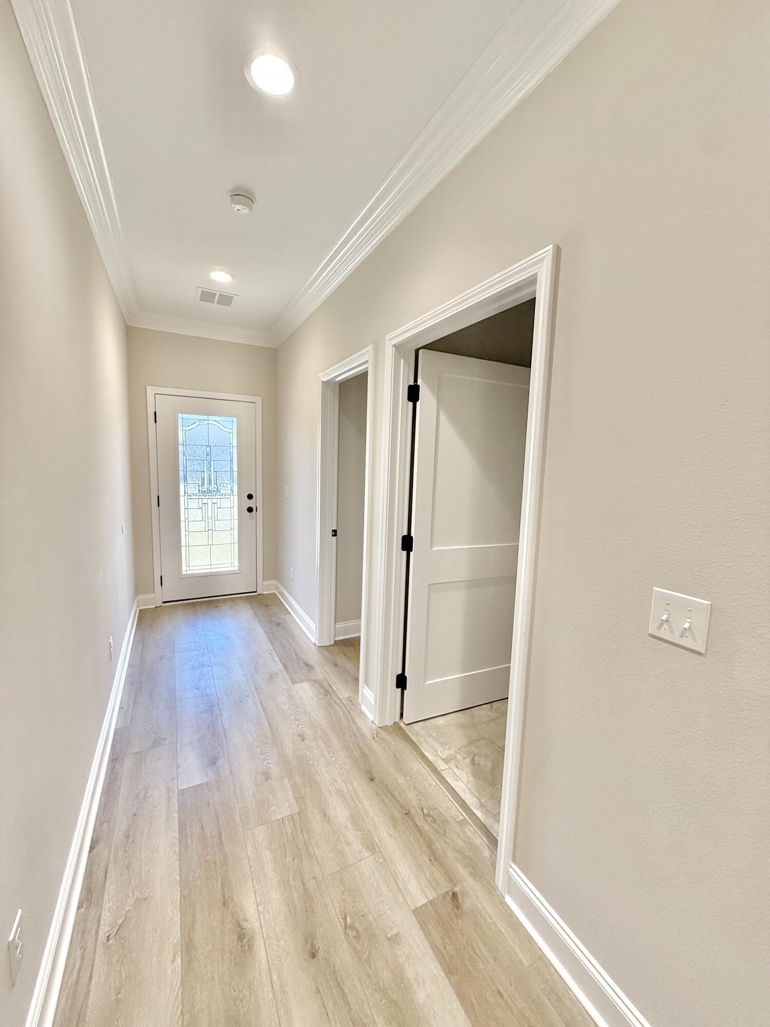 CRESCENT SHORES - Residential