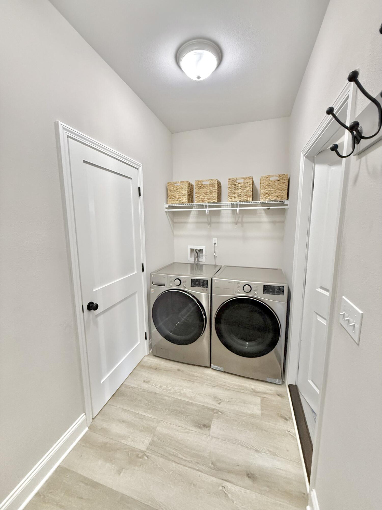 CRESCENT SHORES - Residential