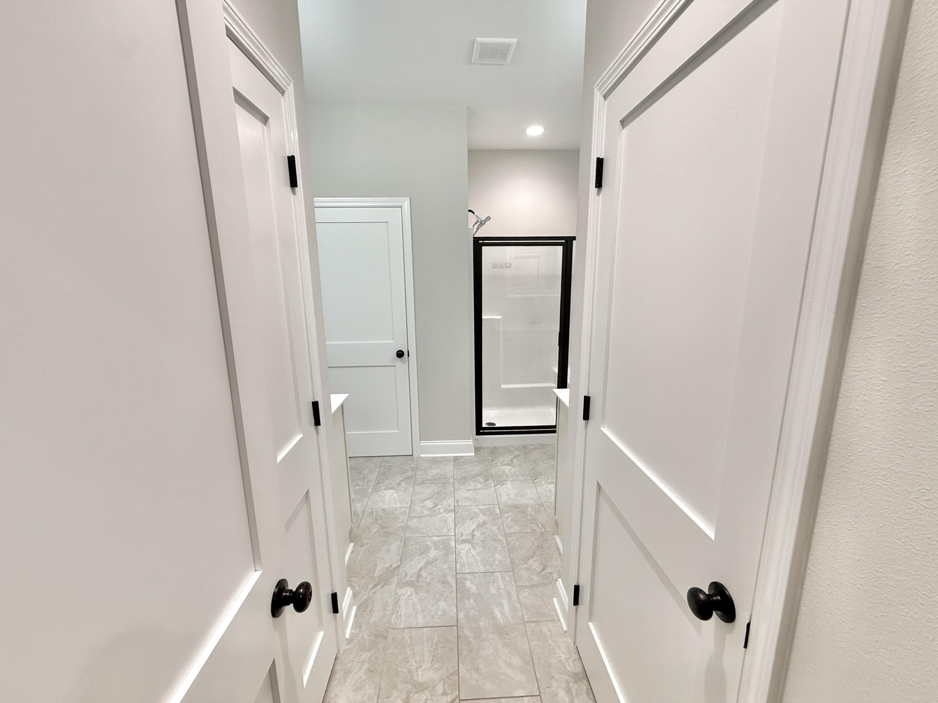 CRESCENT SHORES - Residential