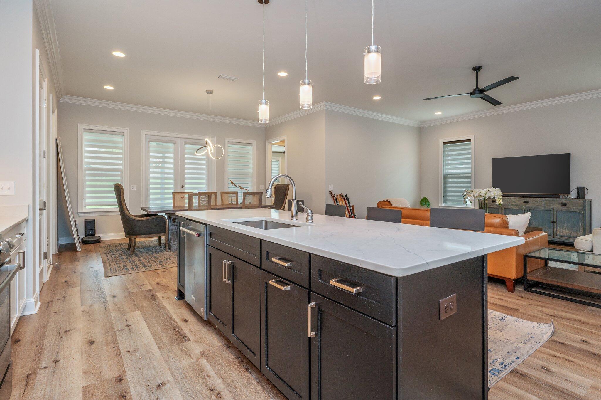 RAIDERS LANDING PH 1 - Residential