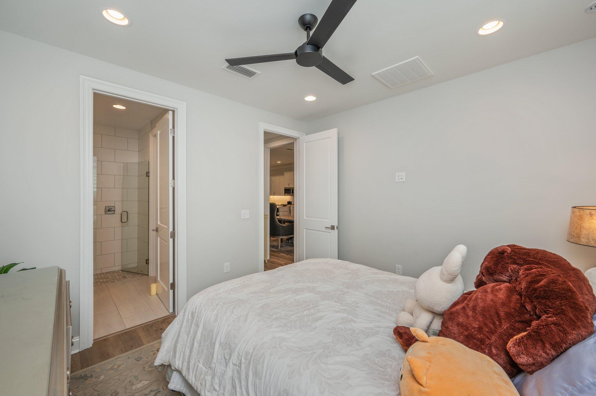 RAIDERS LANDING PH 1 - Residential