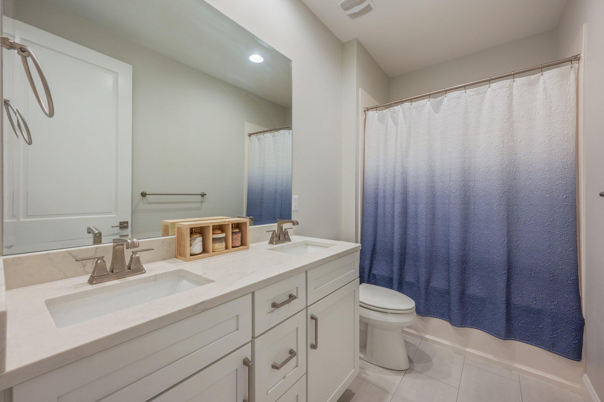 RAIDERS LANDING PH 1 - Residential