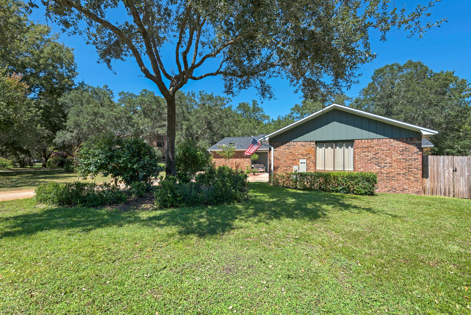 ST ANDREWS WEST Bluewater Bay II - Residential