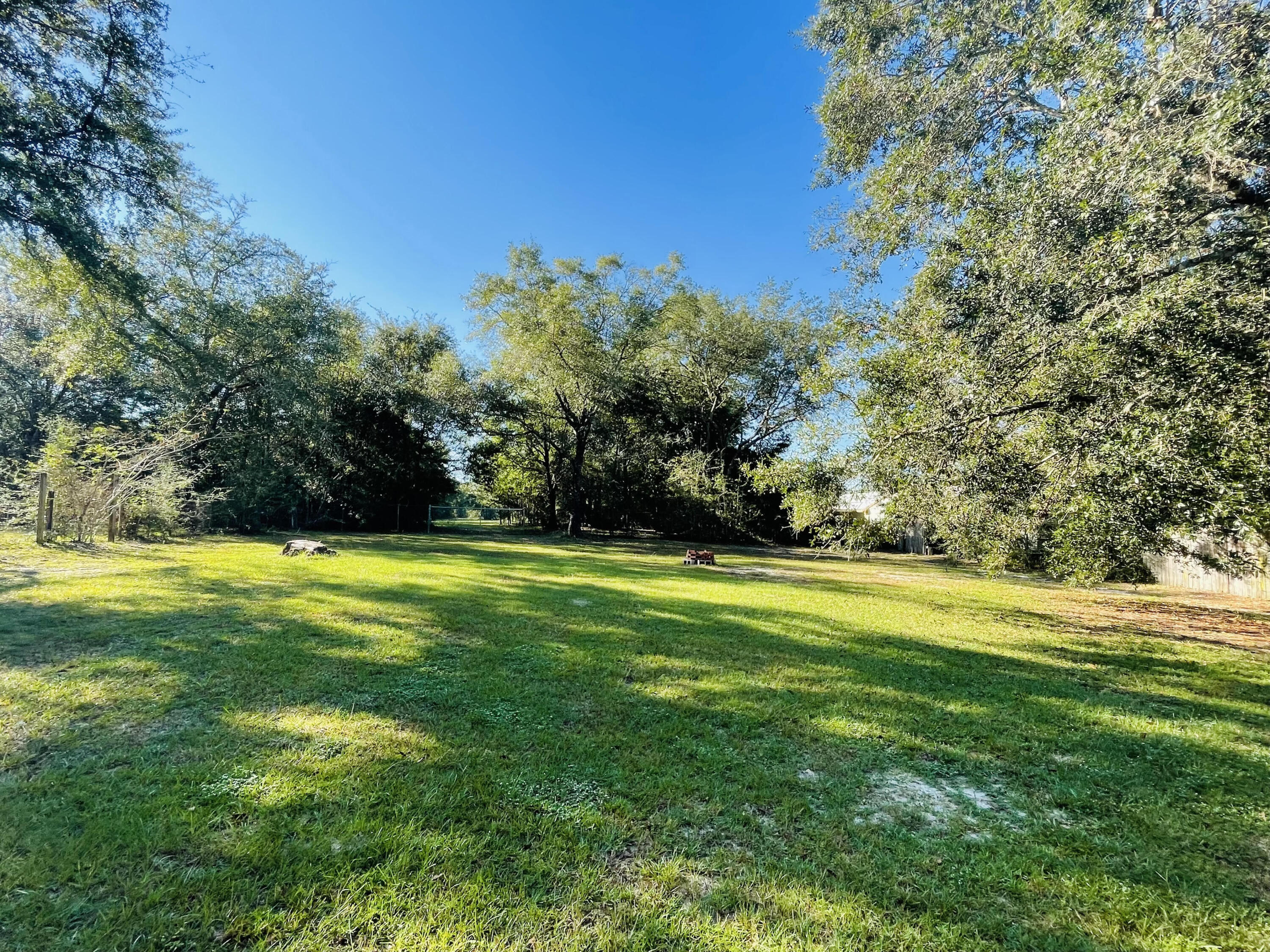 JUNIPER ACRES UNIT I UNREC - Residential Lease