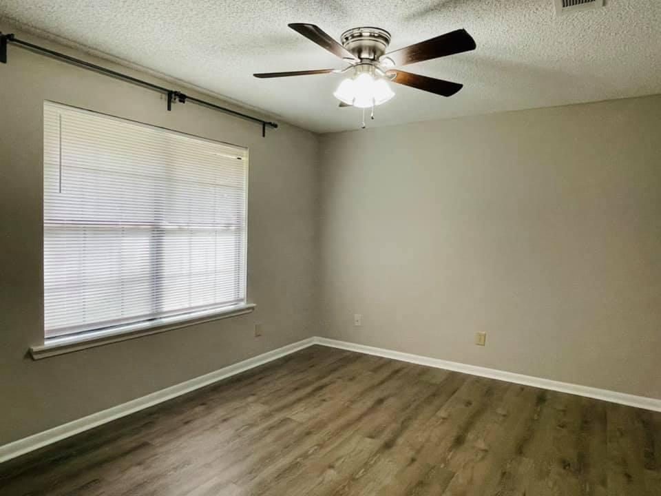 JUNIPER ACRES UNIT I UNREC - Residential Lease