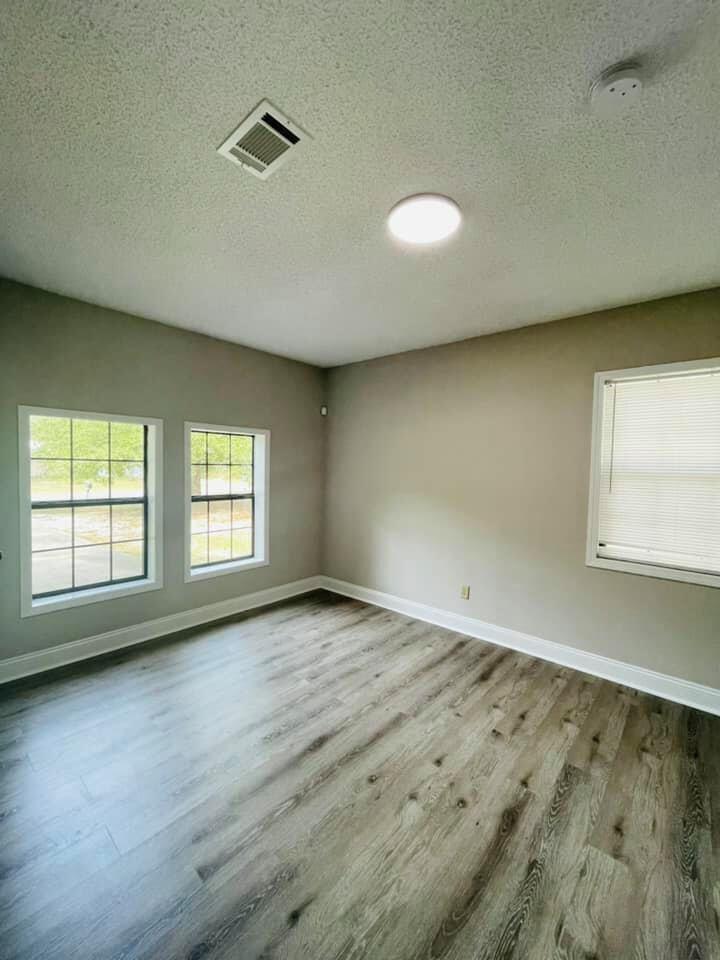 JUNIPER ACRES UNIT I UNREC - Residential Lease