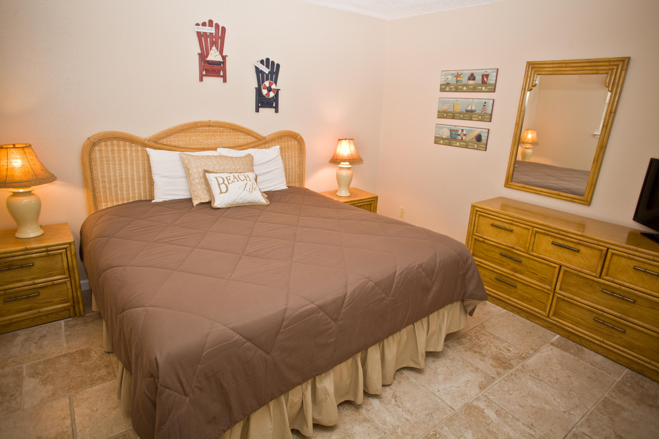 SEASCAPE CONDO GARDEN VILLA - Residential