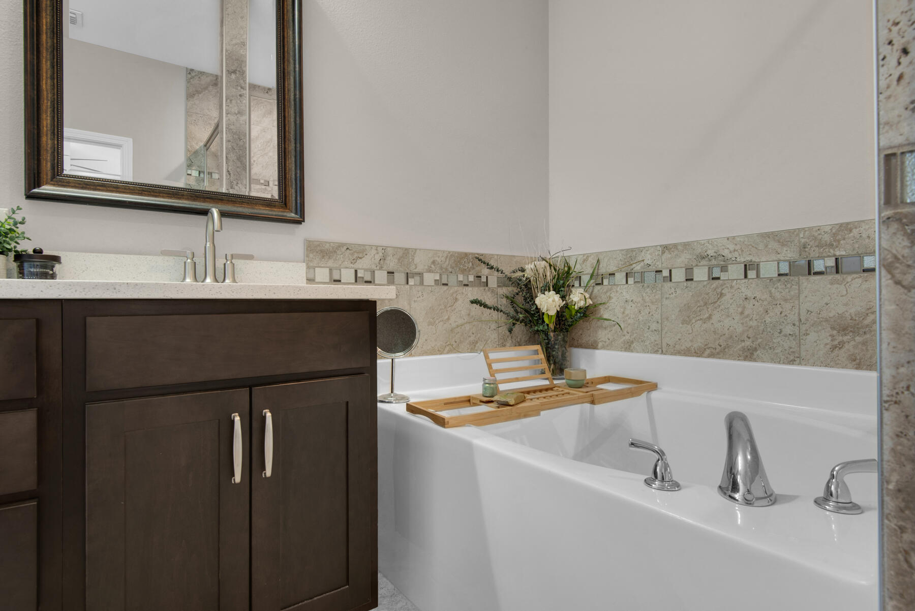 CASA LOMA - Residential Lease
