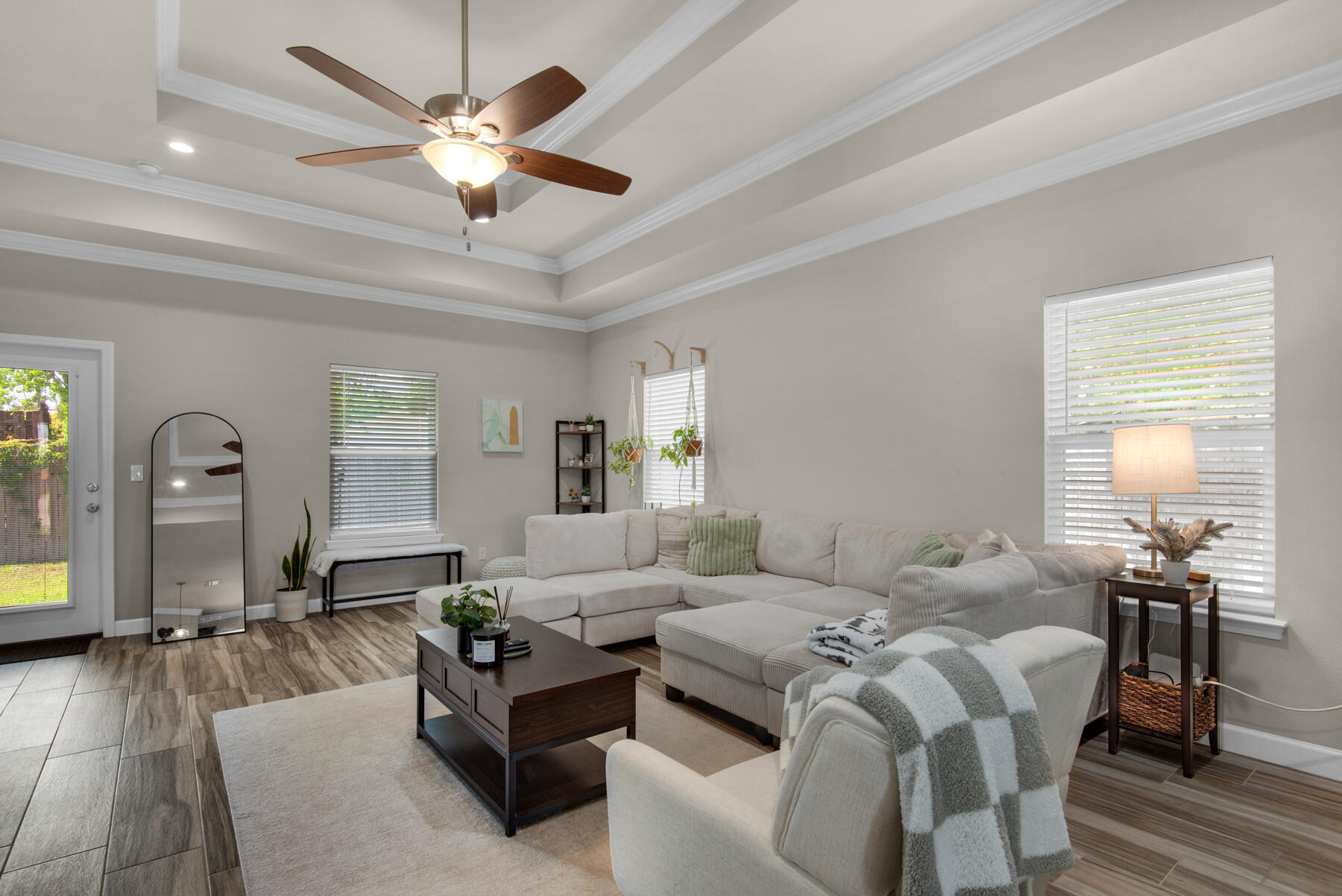 CASA LOMA - Residential Lease