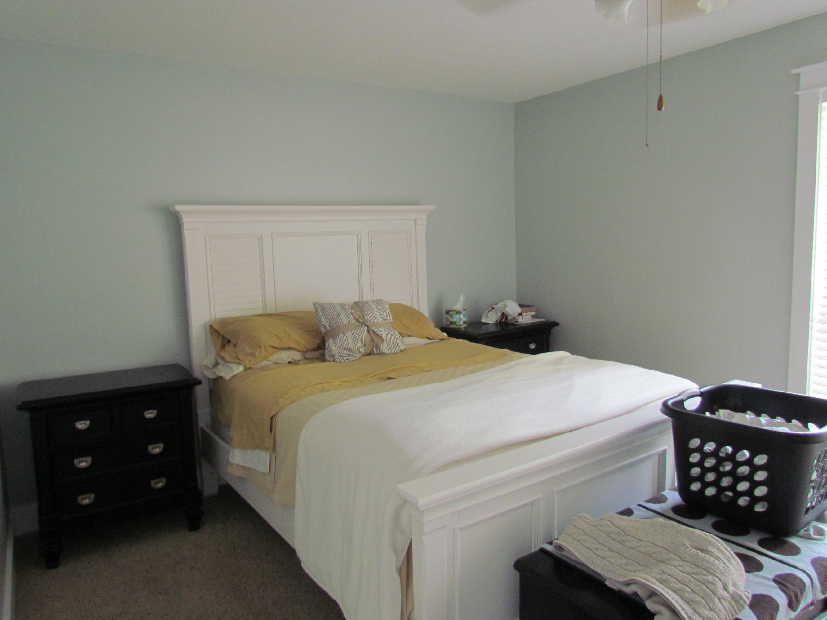 PINEWOOD ESTATES - Residential Lease