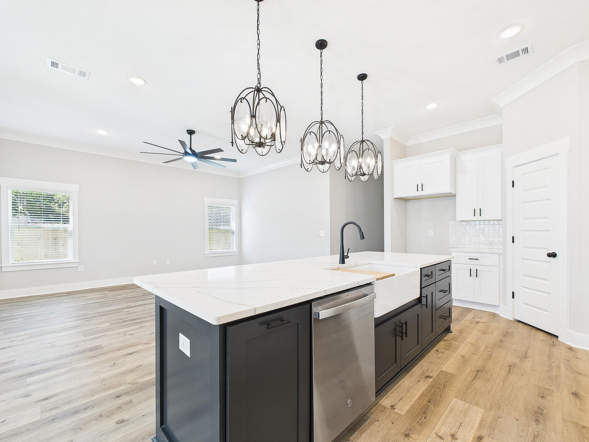 GREY MOSS POINT - Residential