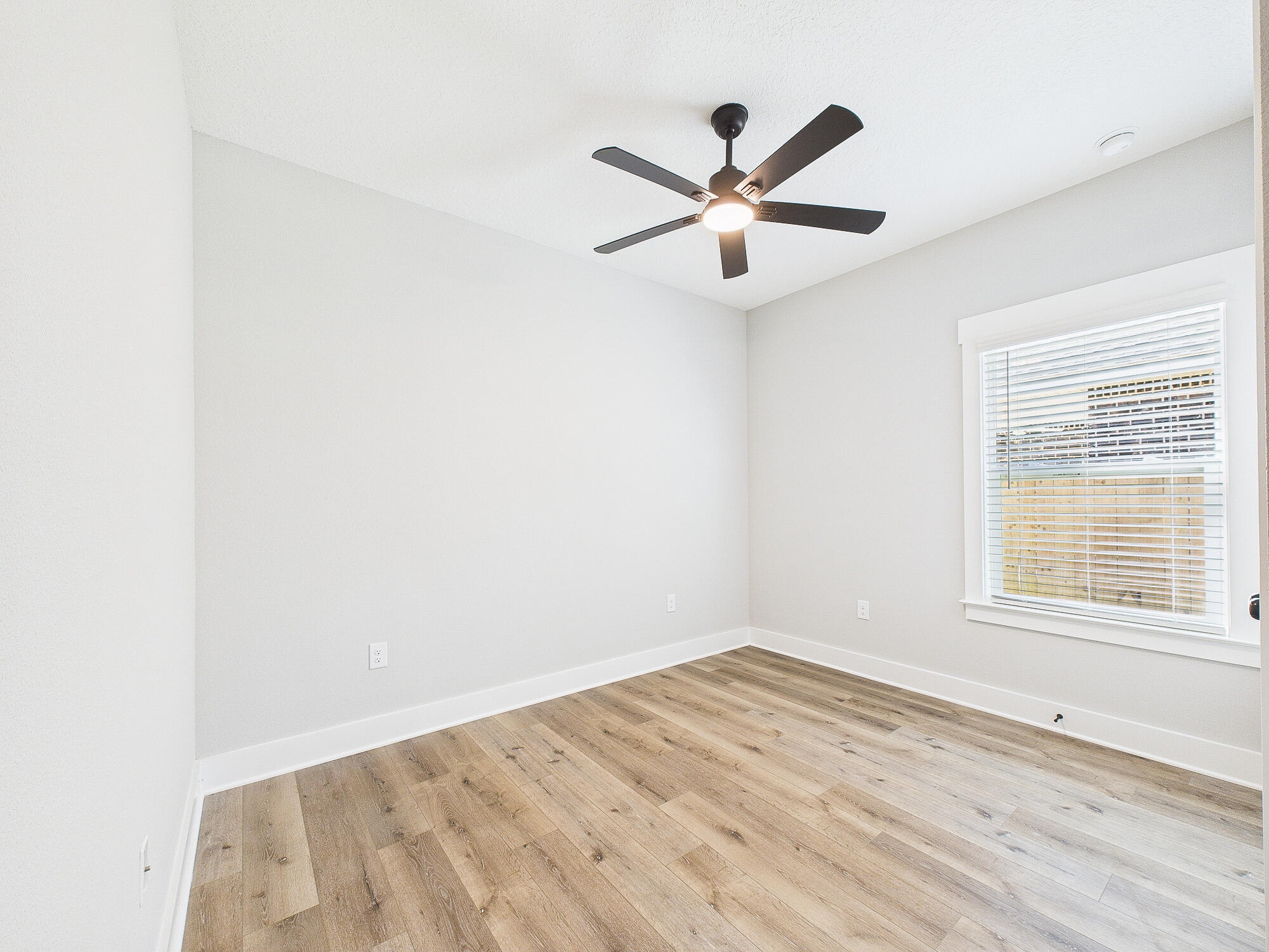 GREY MOSS POINT - Residential