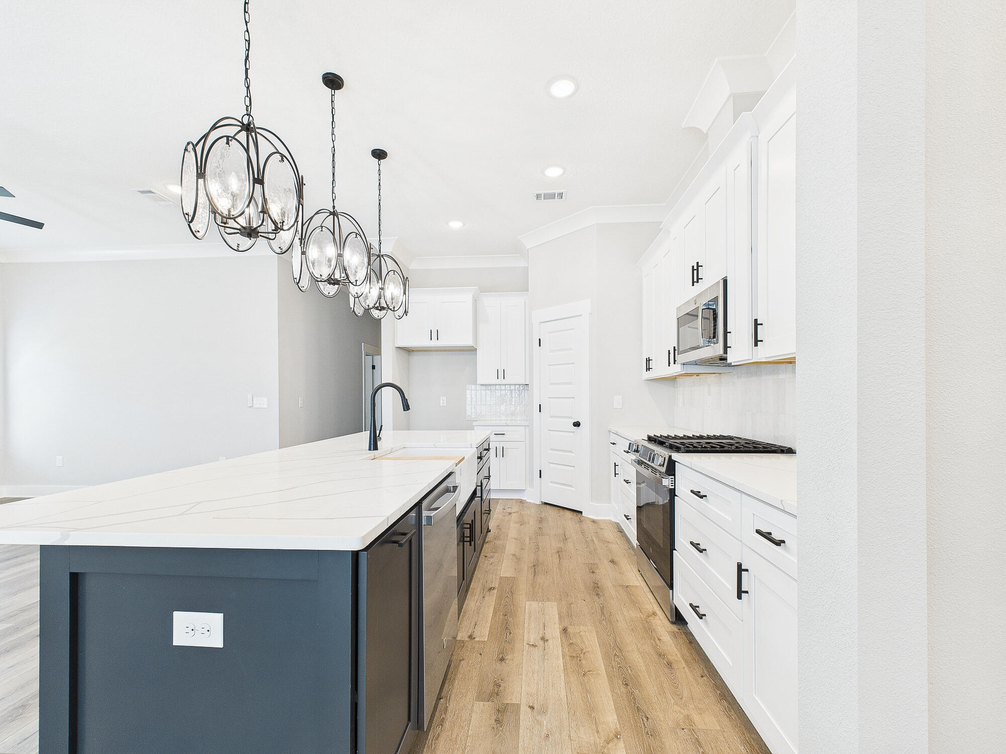 GREY MOSS POINT - Residential
