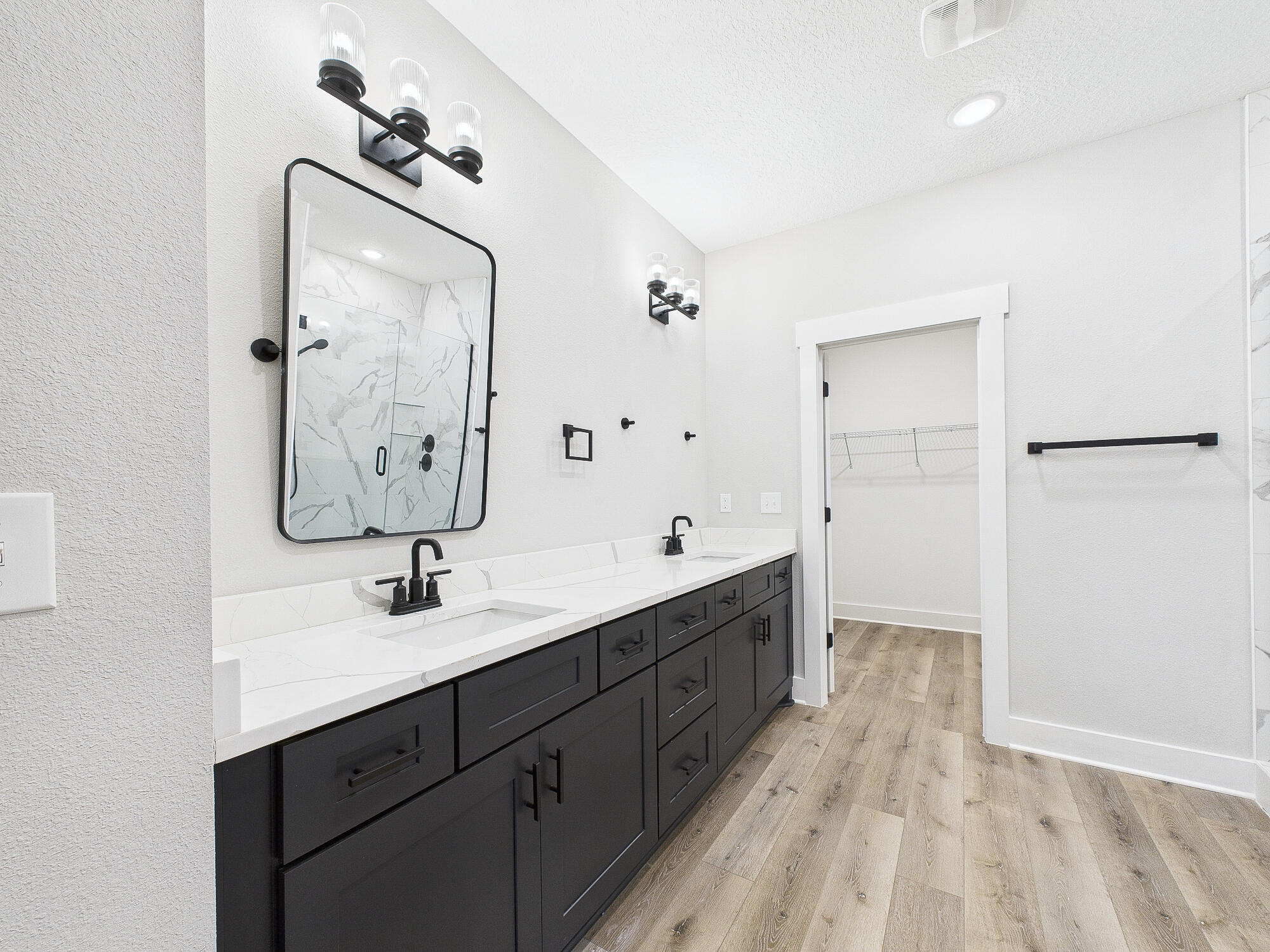 GREY MOSS POINT - Residential