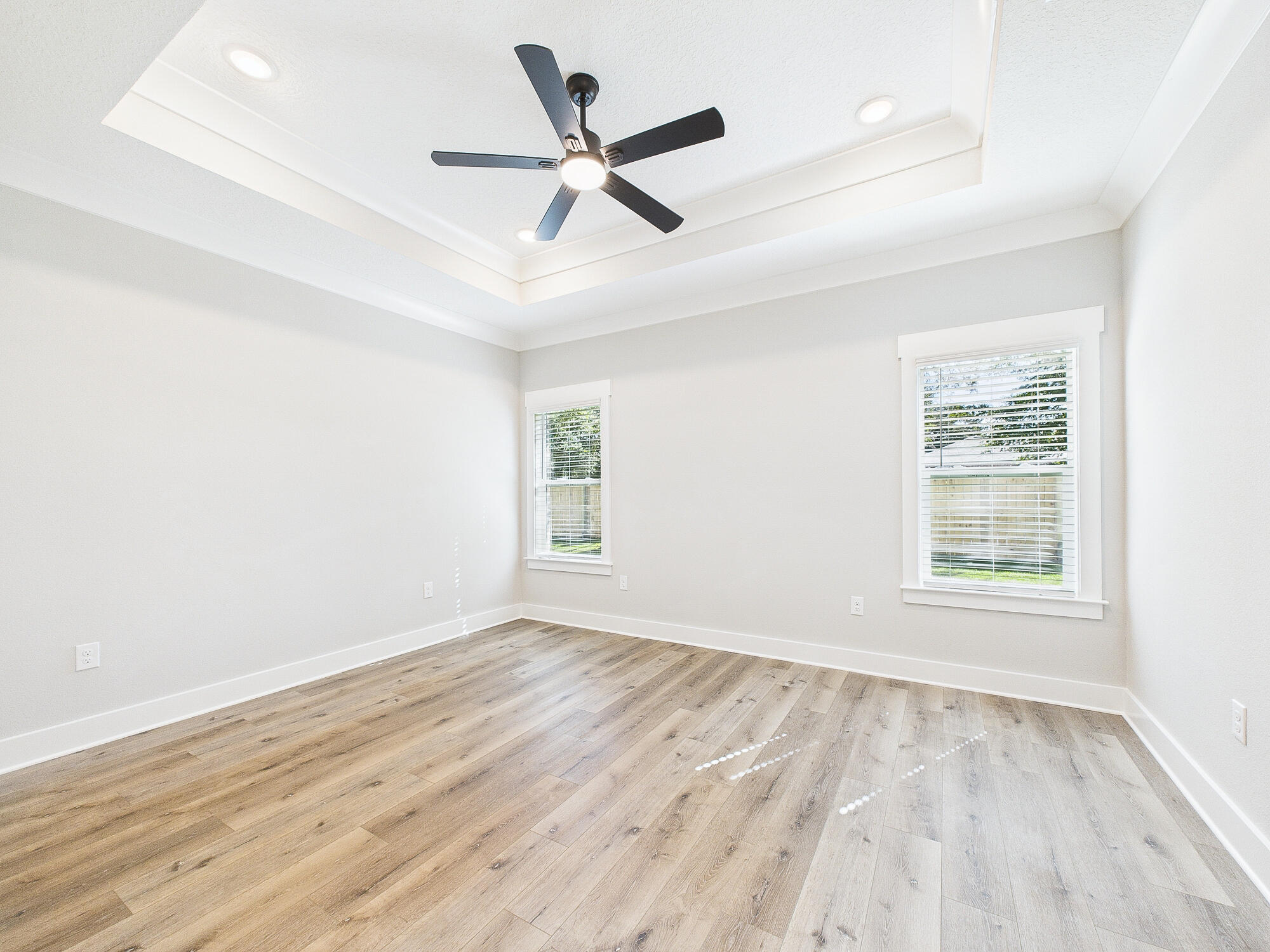 GREY MOSS POINT - Residential