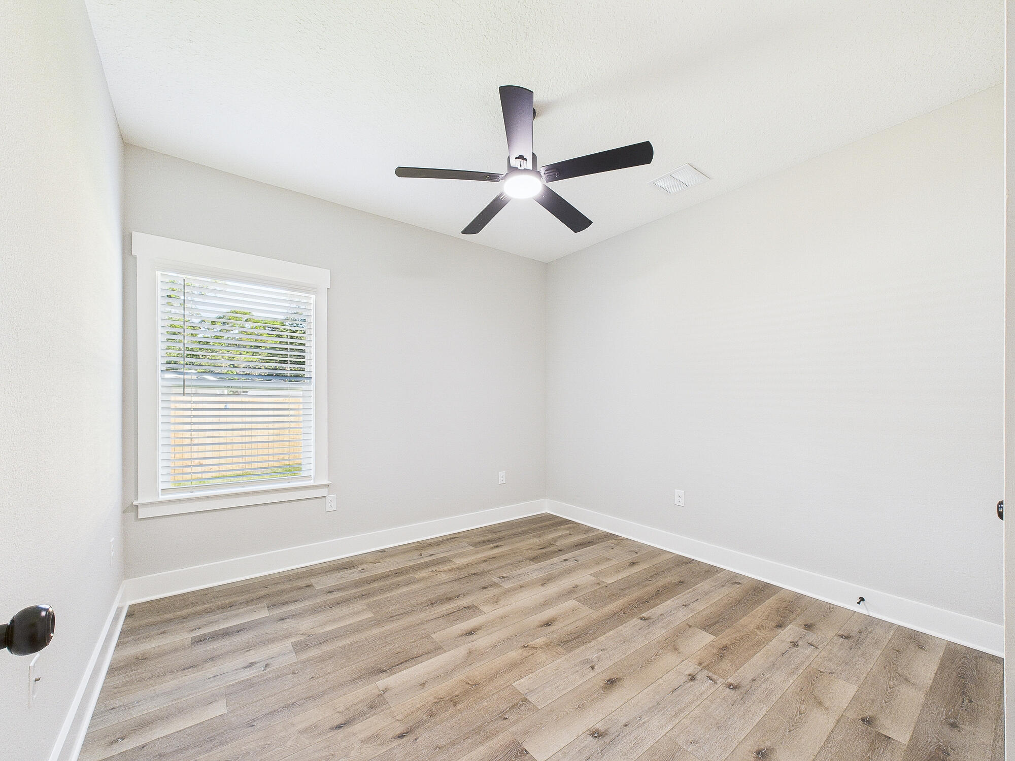 GREY MOSS POINT - Residential