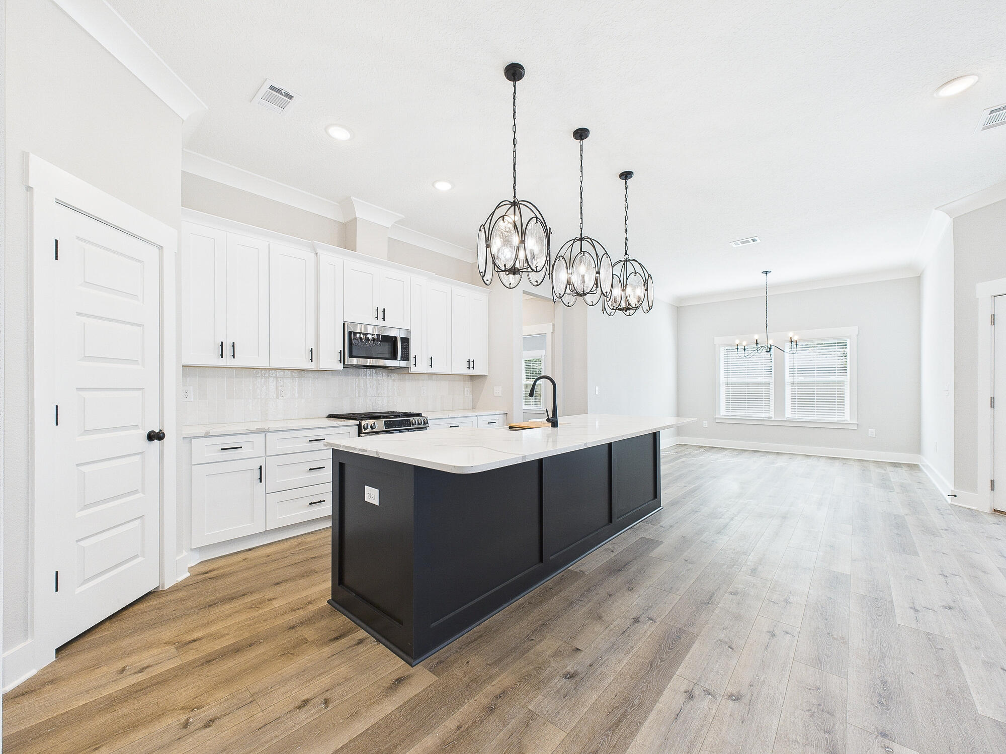 GREY MOSS POINT - Residential