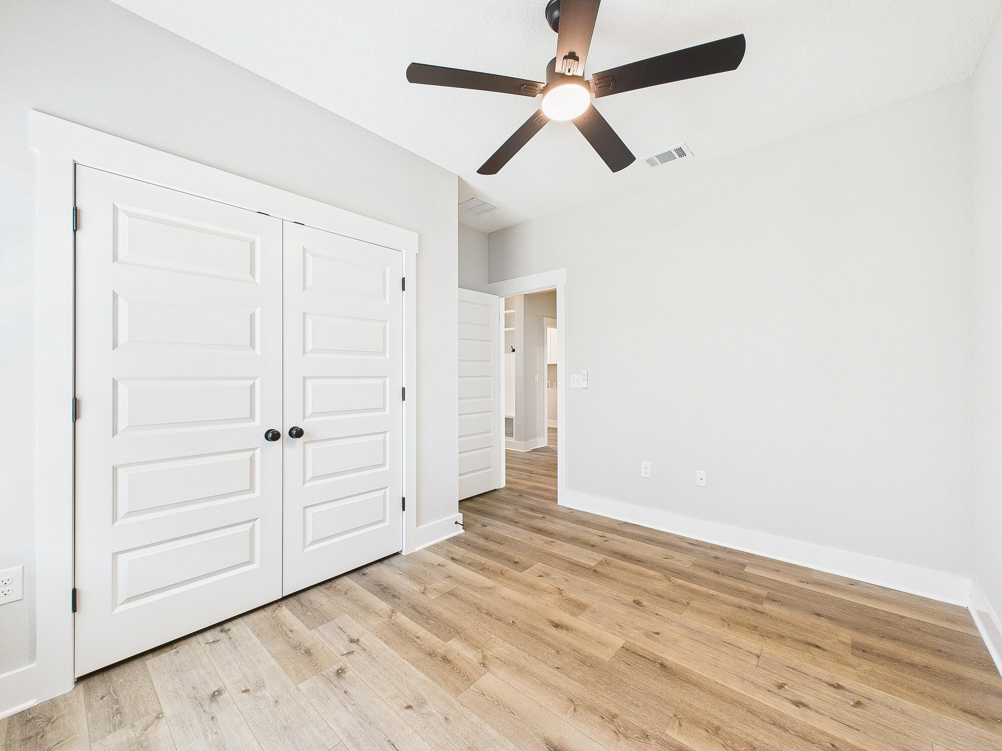 GREY MOSS POINT - Residential