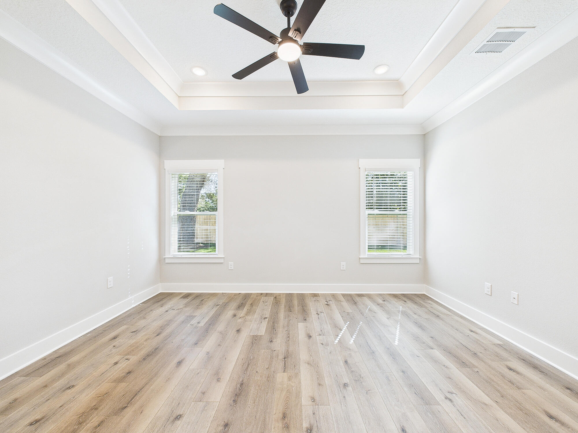 GREY MOSS POINT - Residential