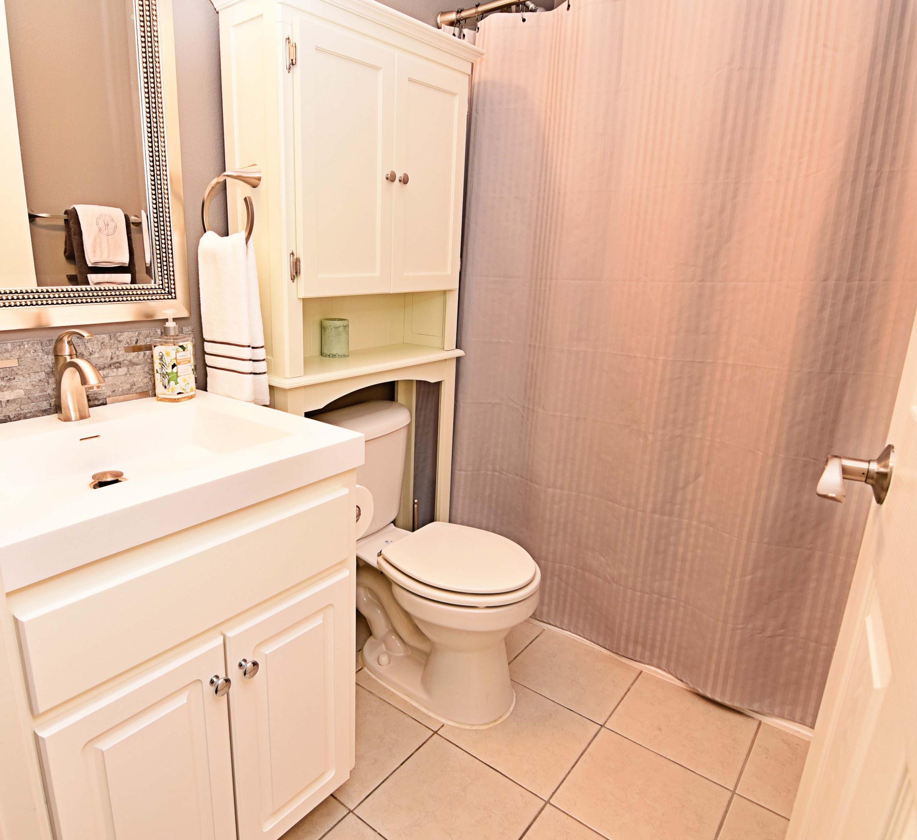 MARSH HARBOR - Residential