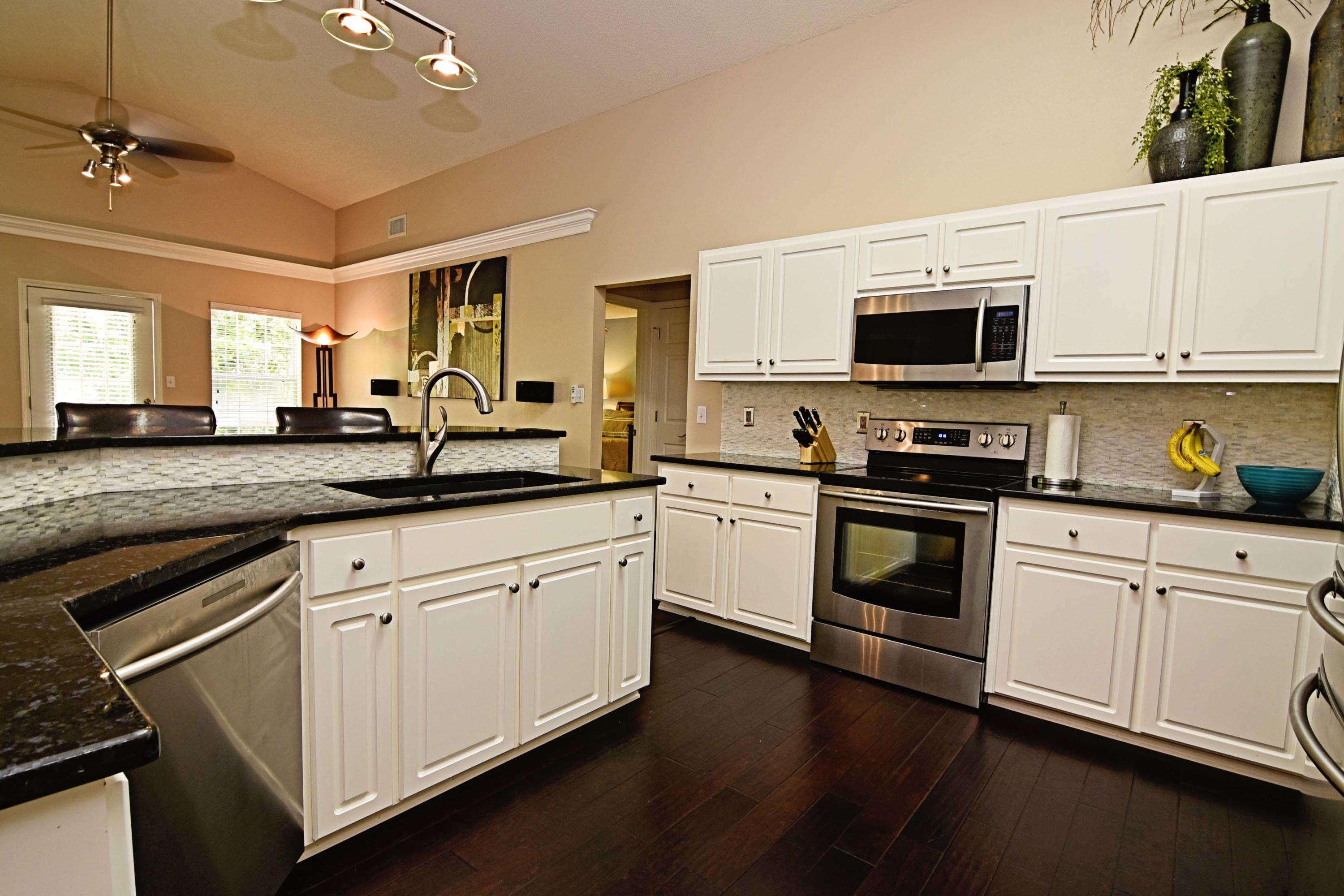 MARSH HARBOR - Residential