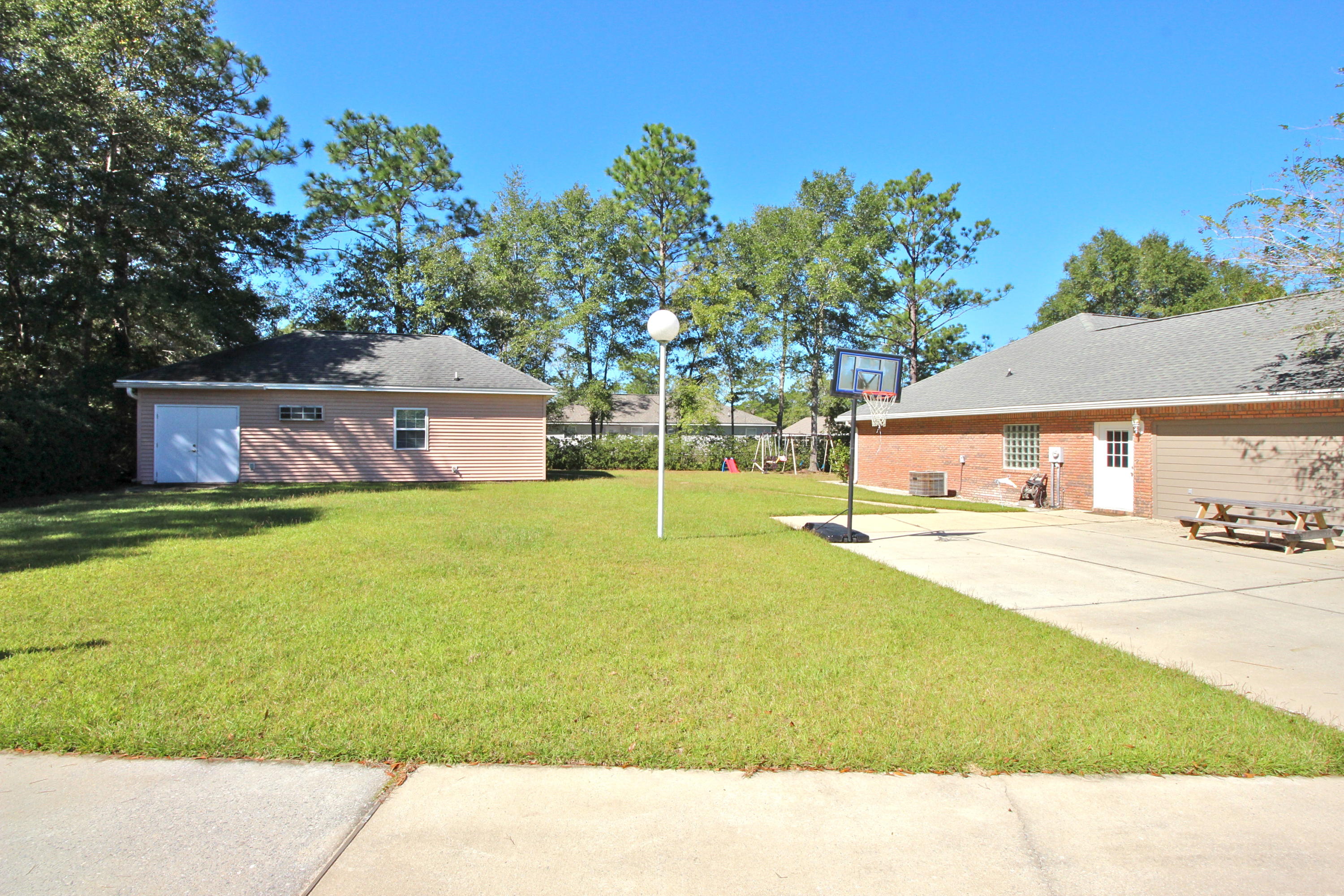 MAGNOLIA LAKE ESTATES PH 1 - Residential