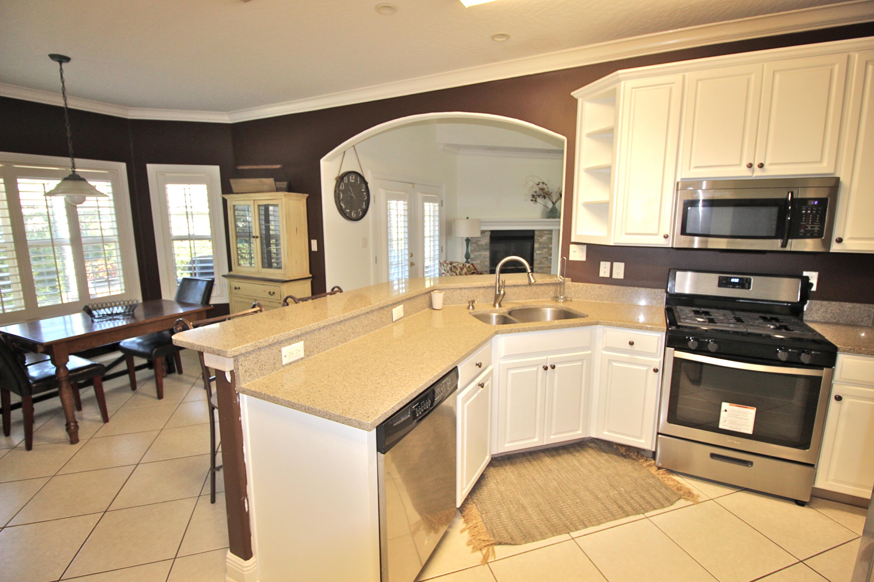 MAGNOLIA LAKE ESTATES PH 1 - Residential