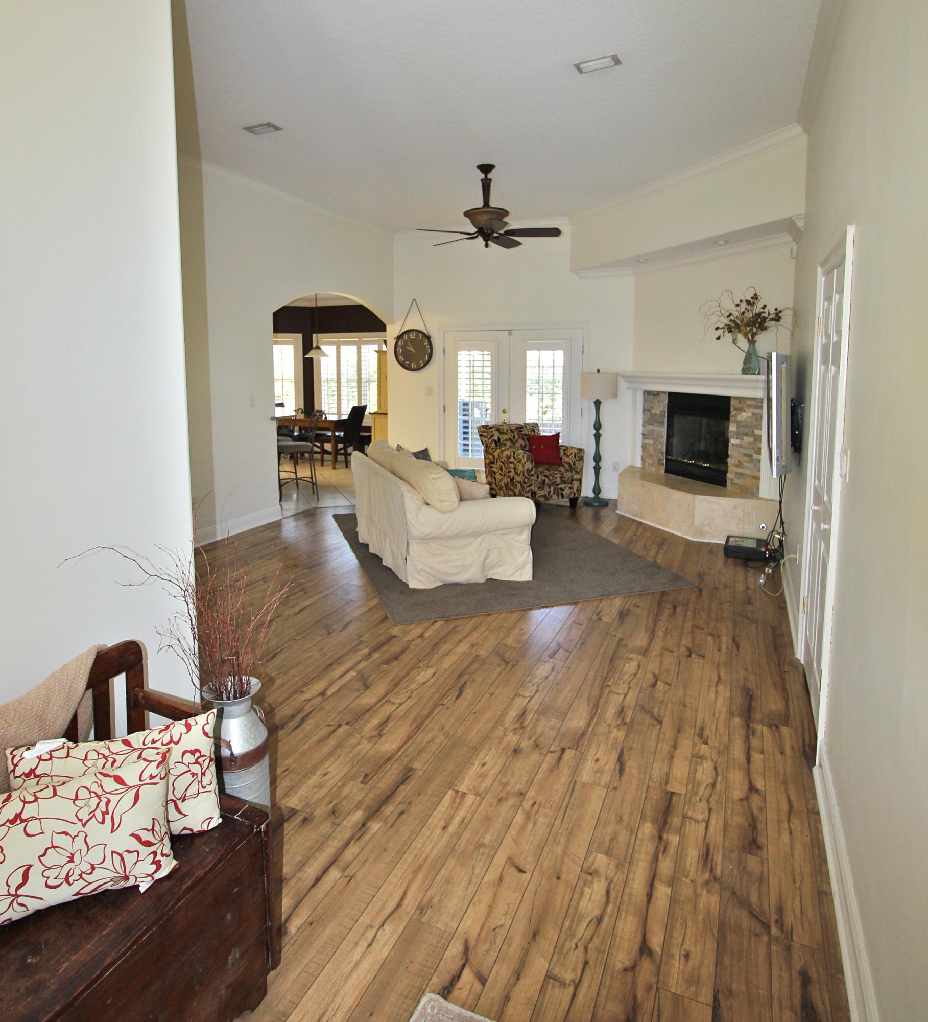 MAGNOLIA LAKE ESTATES PH 1 - Residential