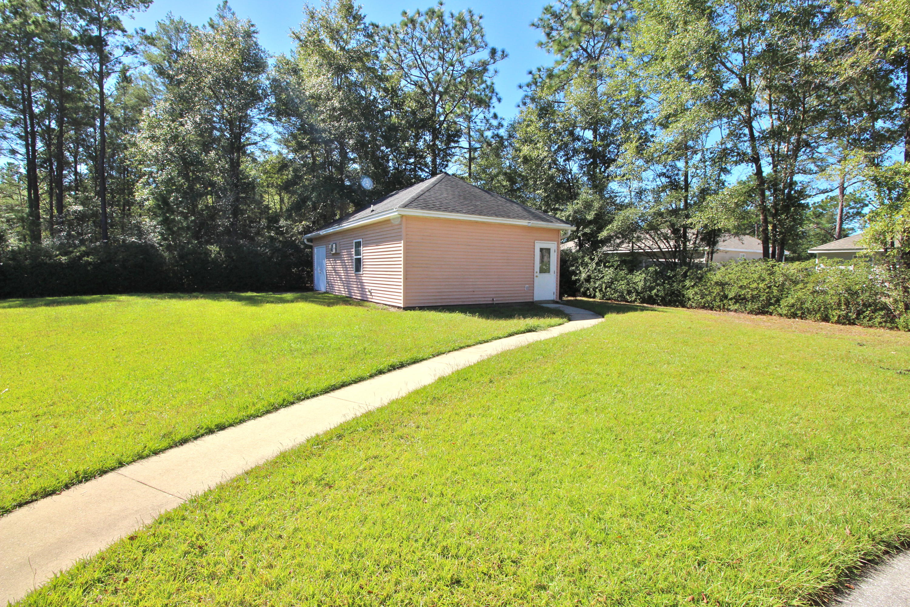 MAGNOLIA LAKE ESTATES PH 1 - Residential