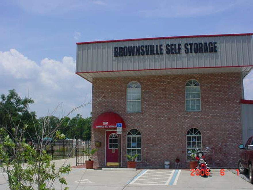 The construction of the subject property is a combination of brick facade and aluminum siding on concrete slab, and steel framing and metal roofing system. Office and Apartment is heated and cooled with plumbing fixtures. Facility consists of two separate elongated buildings totaling 30,600 square feet; 1,277 H/C sqft office, 900 sqft apartment with full bath, and 28,423 sqft of rentable storage space separated into 215 individual units, and some additional land is used as a secured gated storage yard.