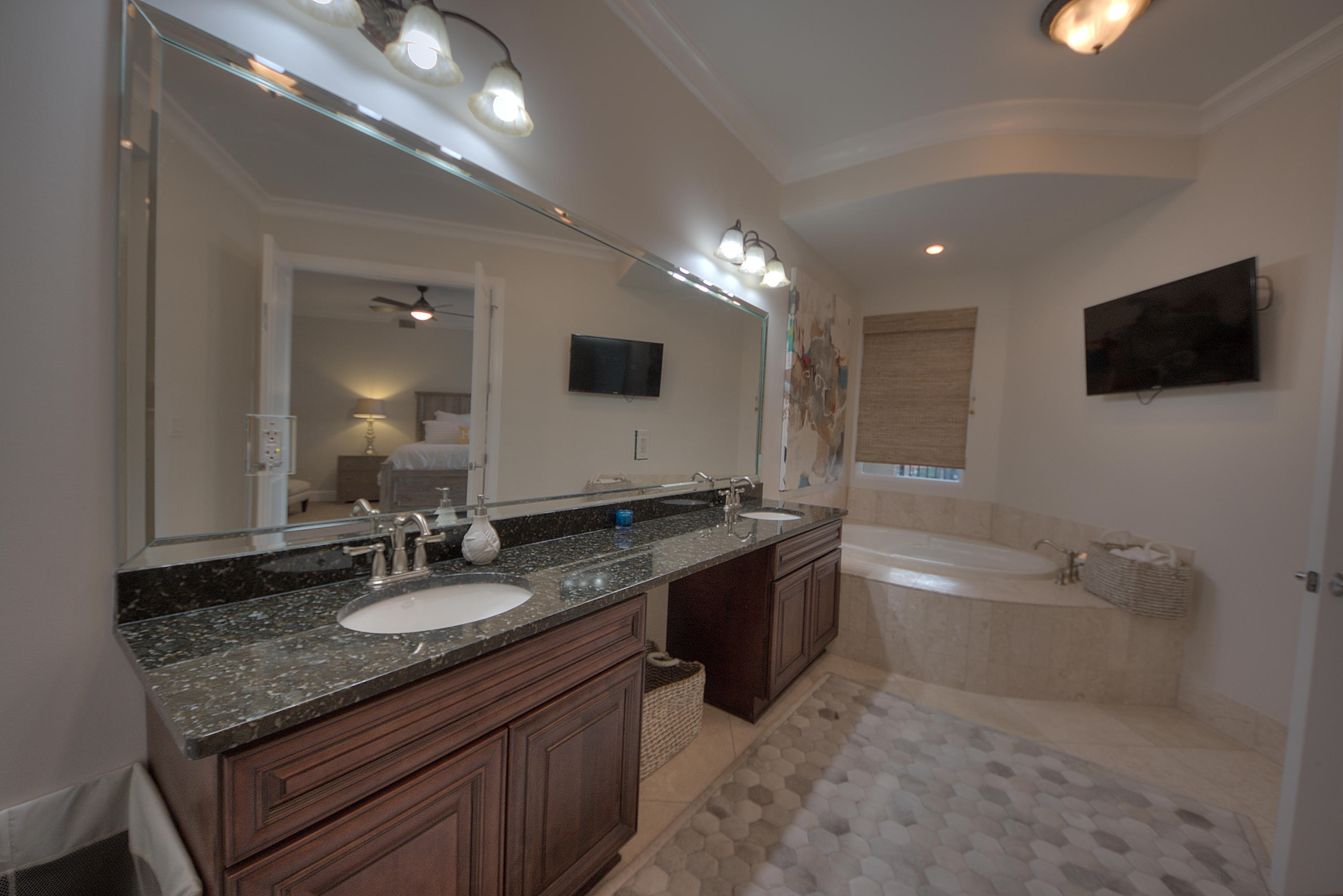 SANCTUARY BY THE SEA CONDO - Residential