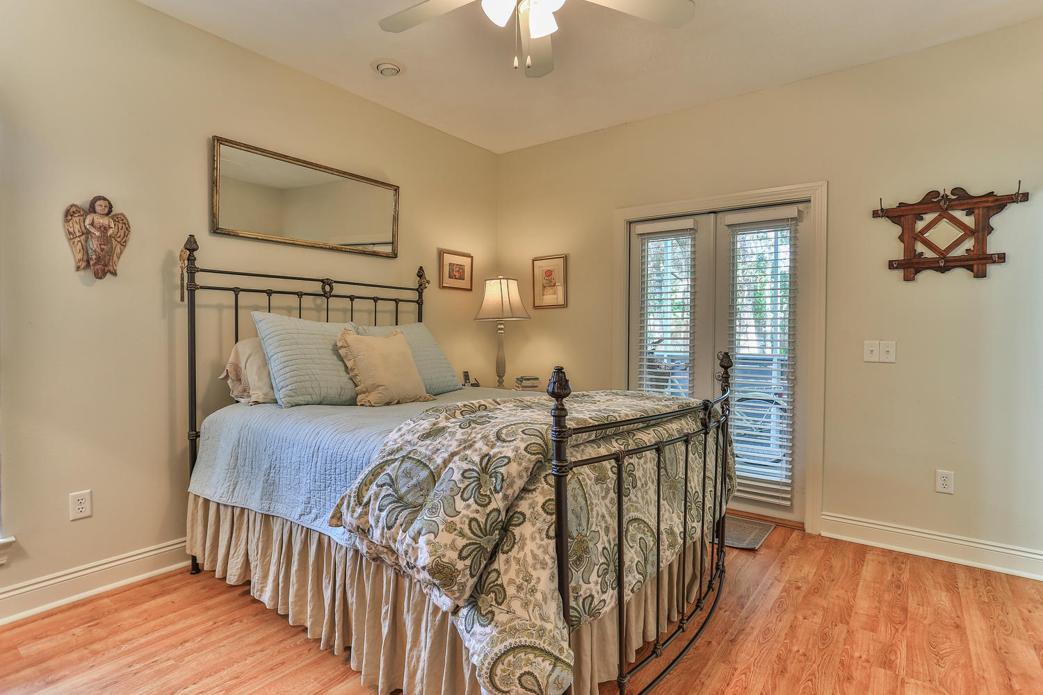 WHITES GULFVIEW ESTATES 2ND ADDN - Residential