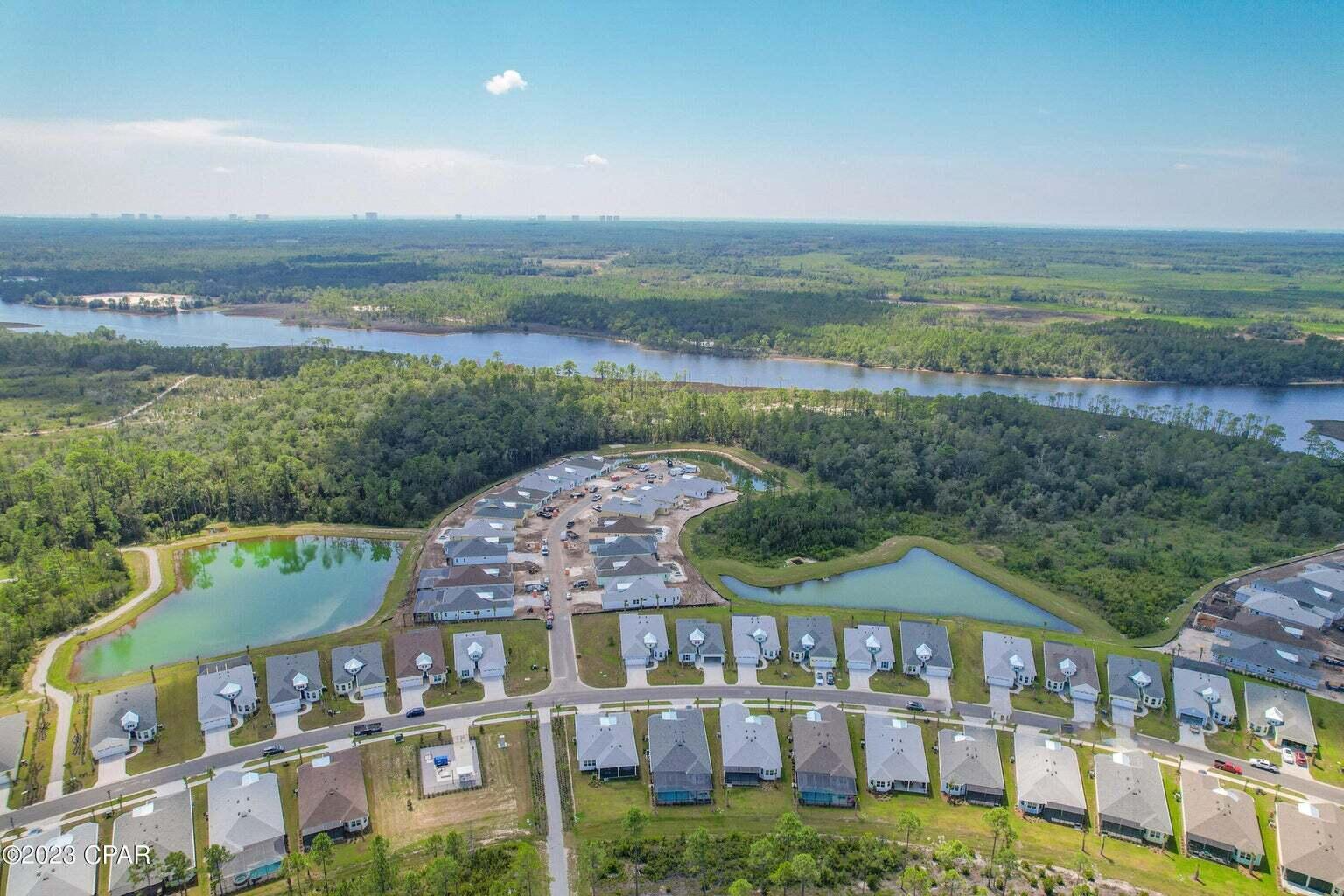 Lattitude Margaritaville - Residential