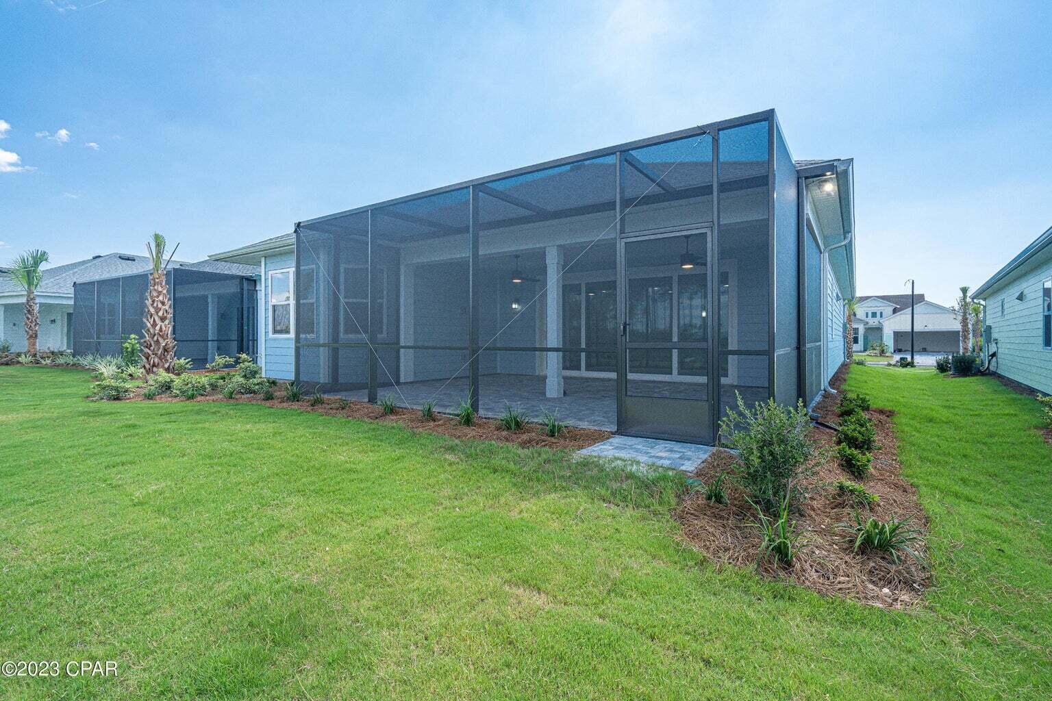 Lattitude Margaritaville - Residential