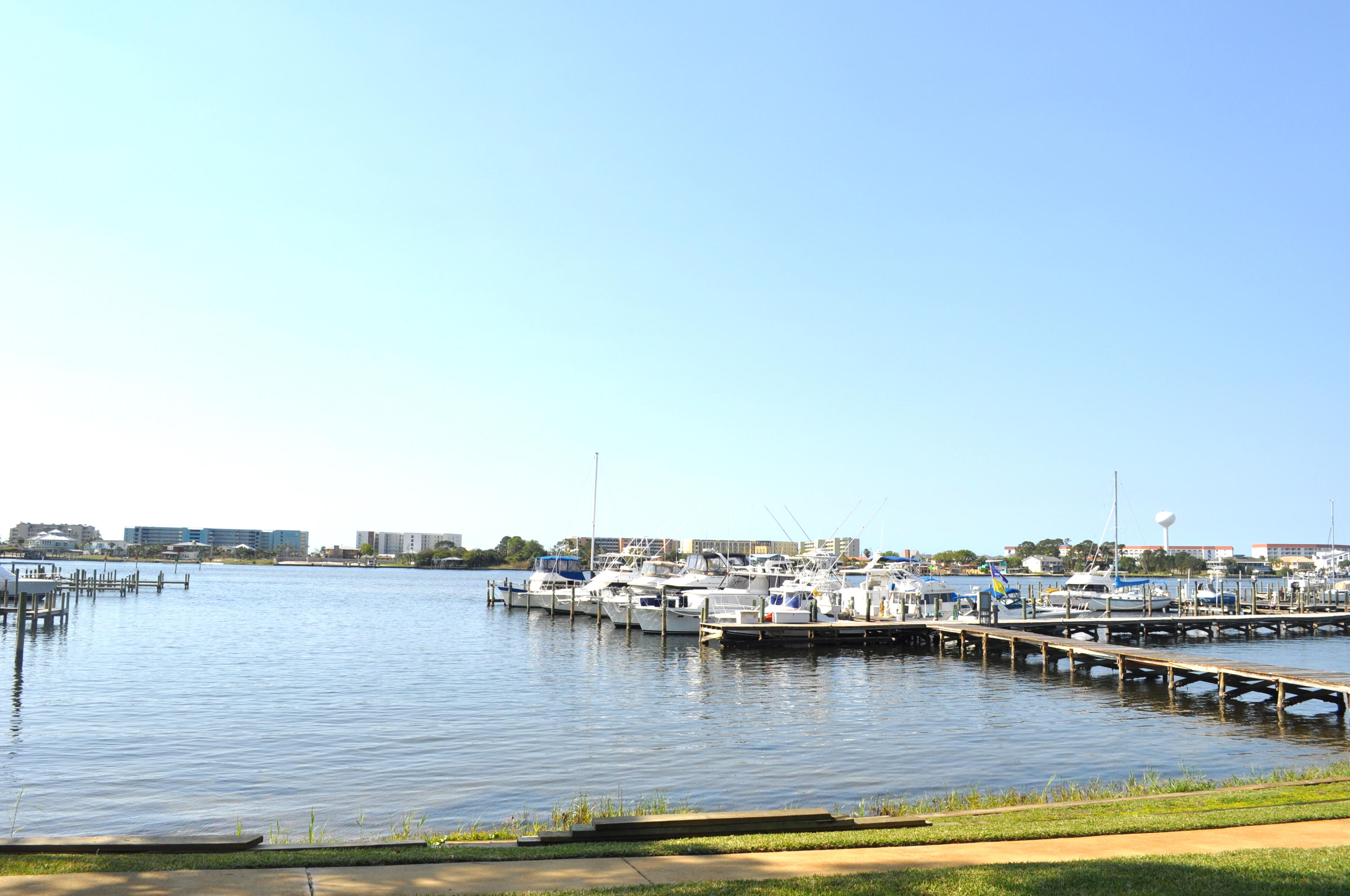 PIRATES BAY PH 1 - Residential