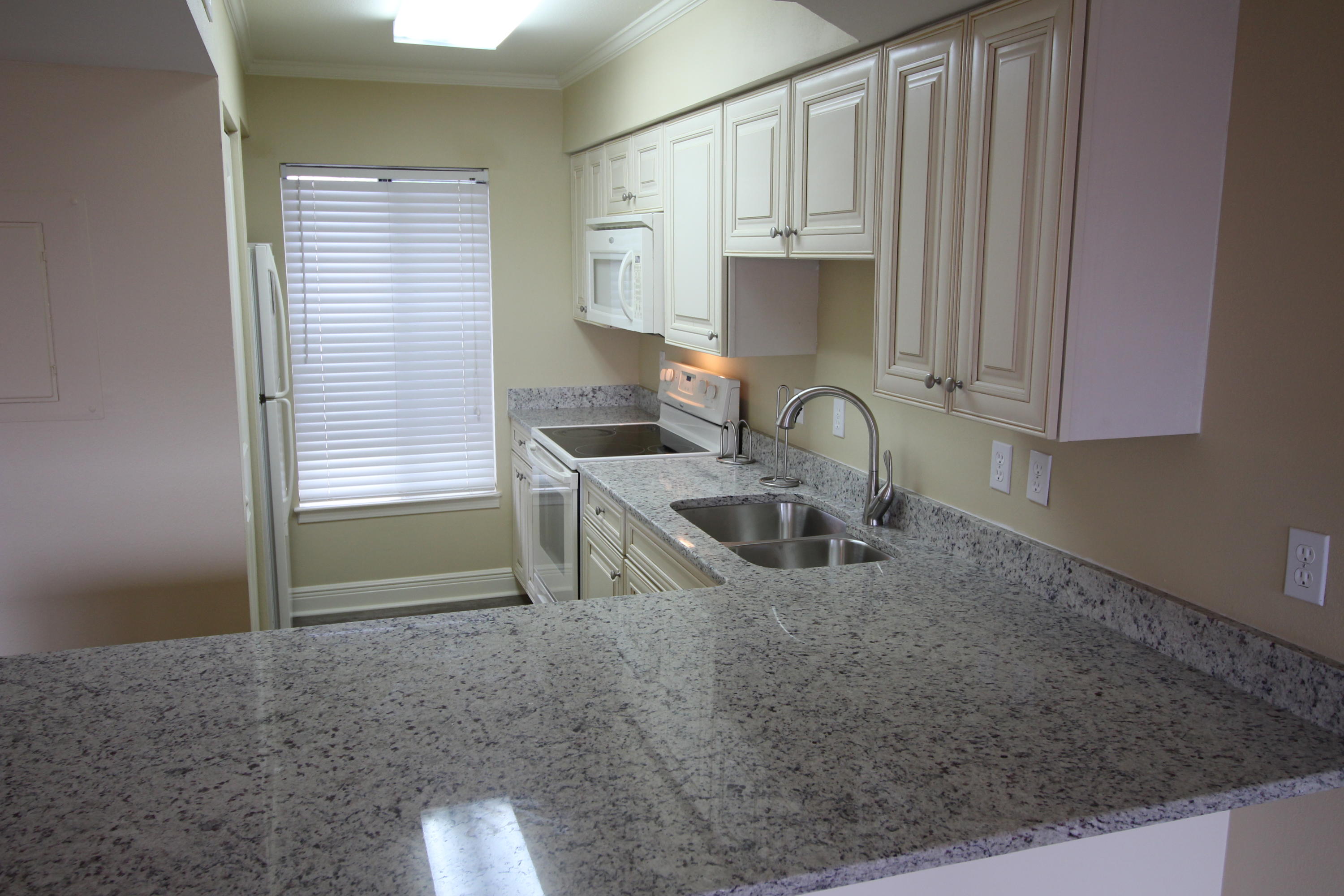 BEACHFRONT 2 - Residential