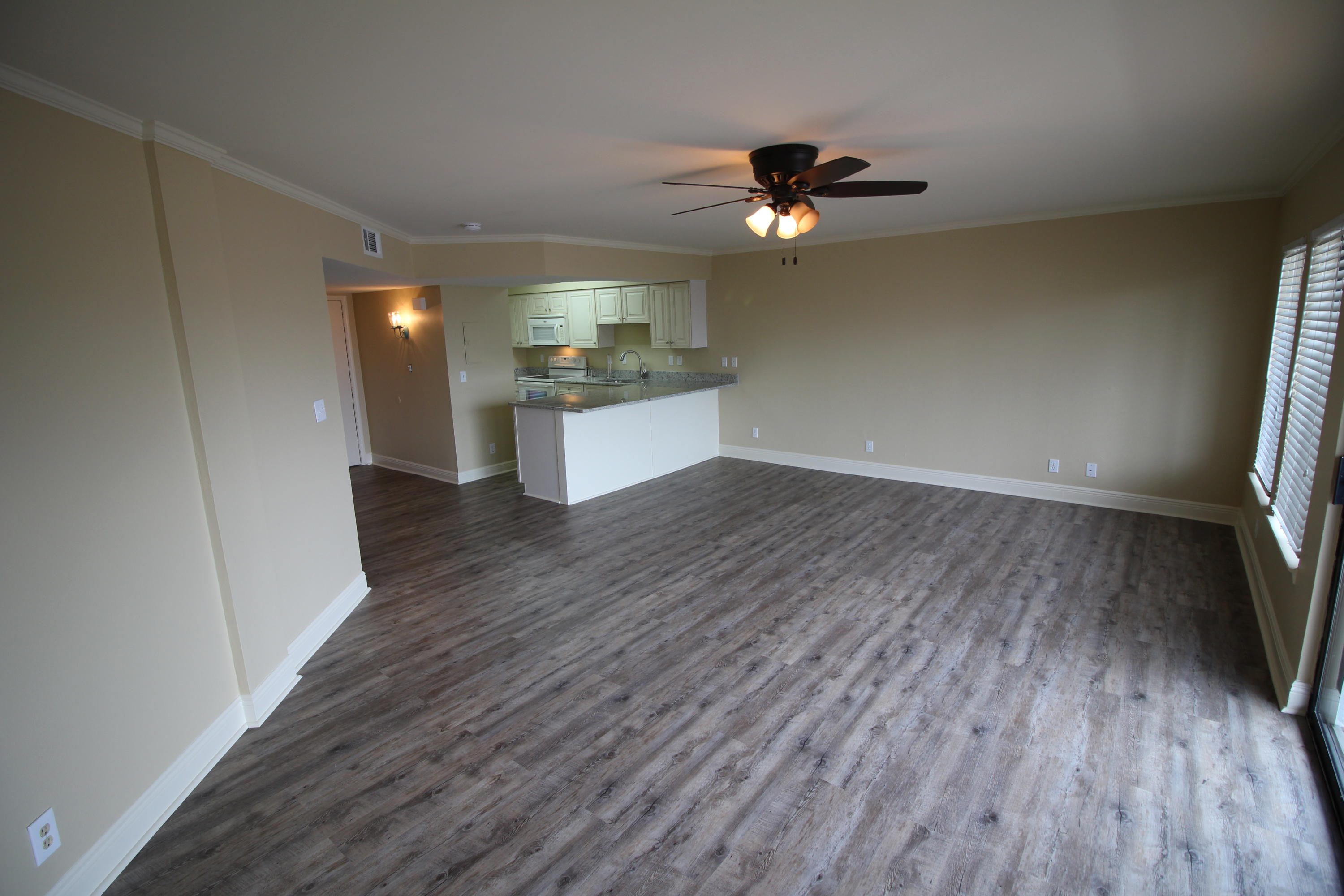 BEACHFRONT 2 - Residential