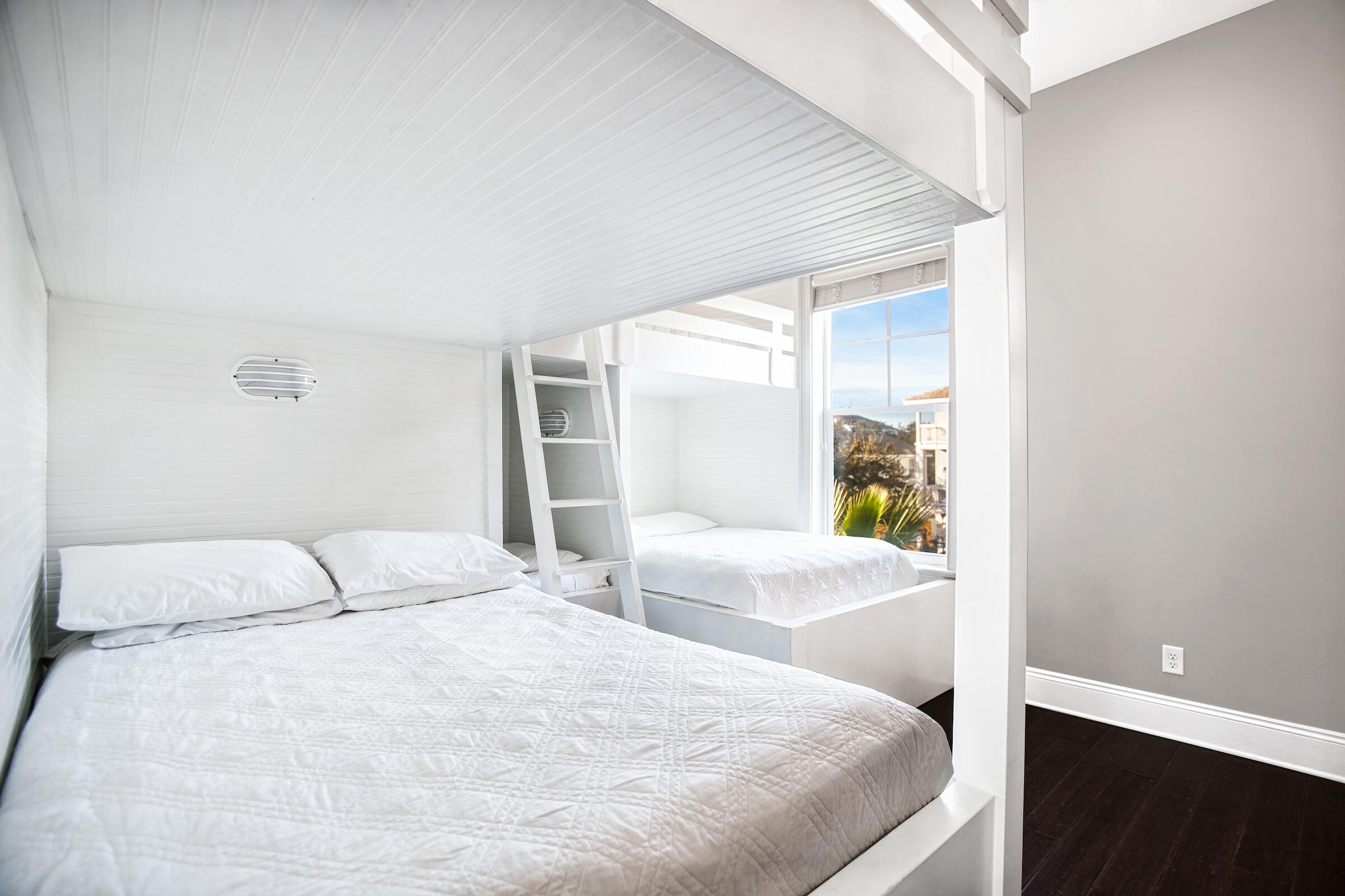FRANGISTA BEACH 1ST ADDN - Residential
