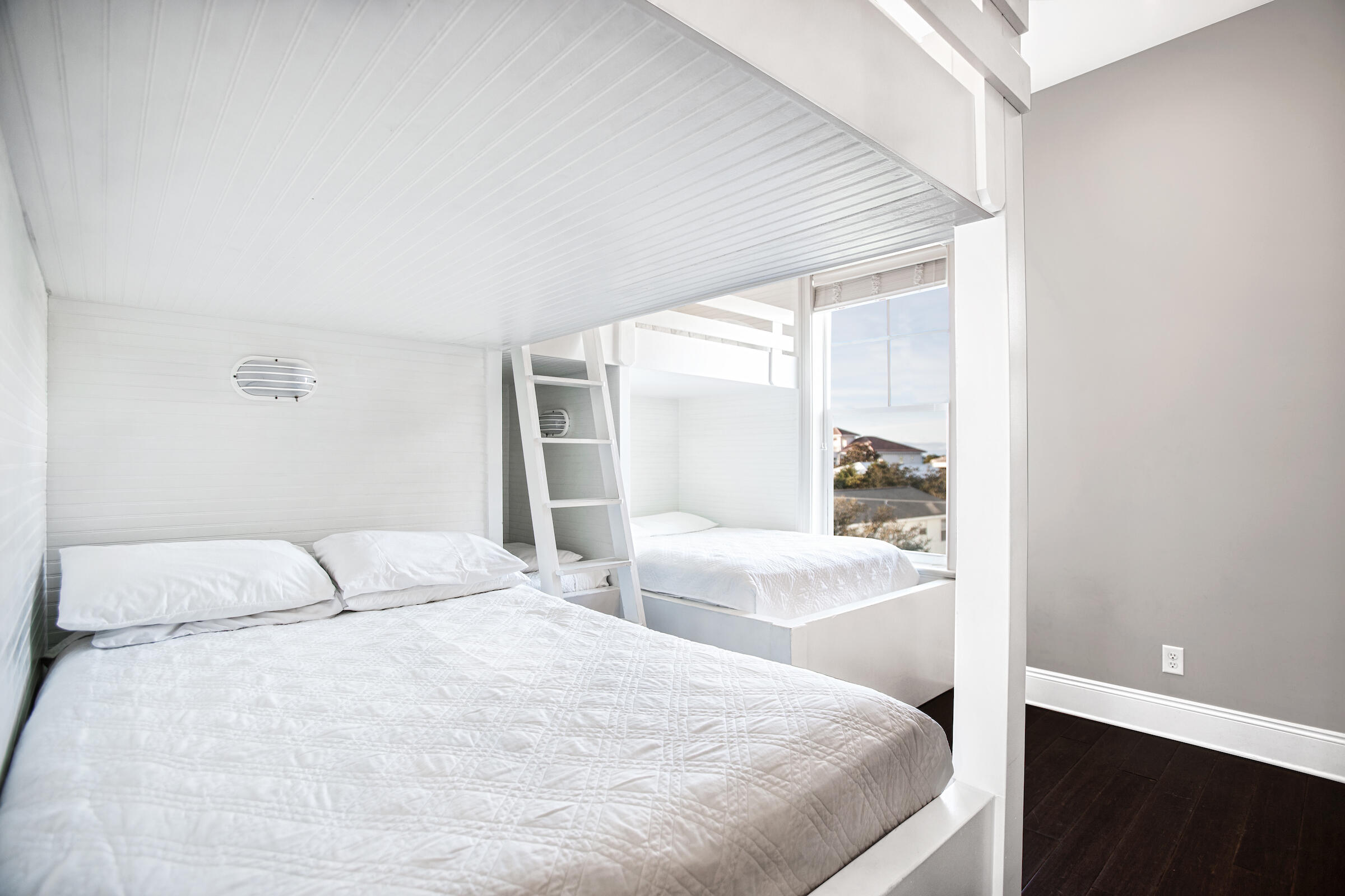 FRANGISTA BEACH 1ST ADDN - Residential