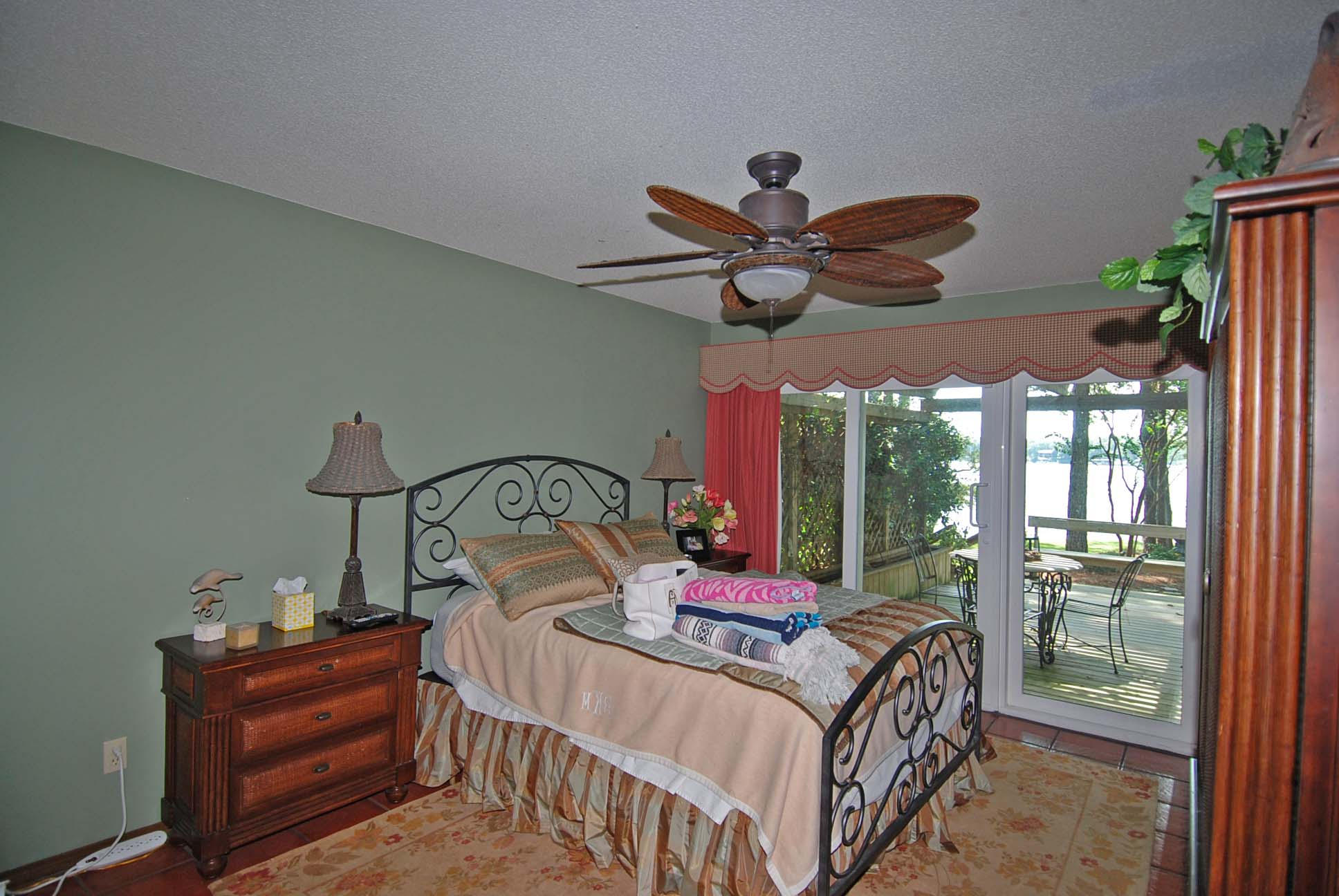 EDGEWATER VILLAGE - Residential