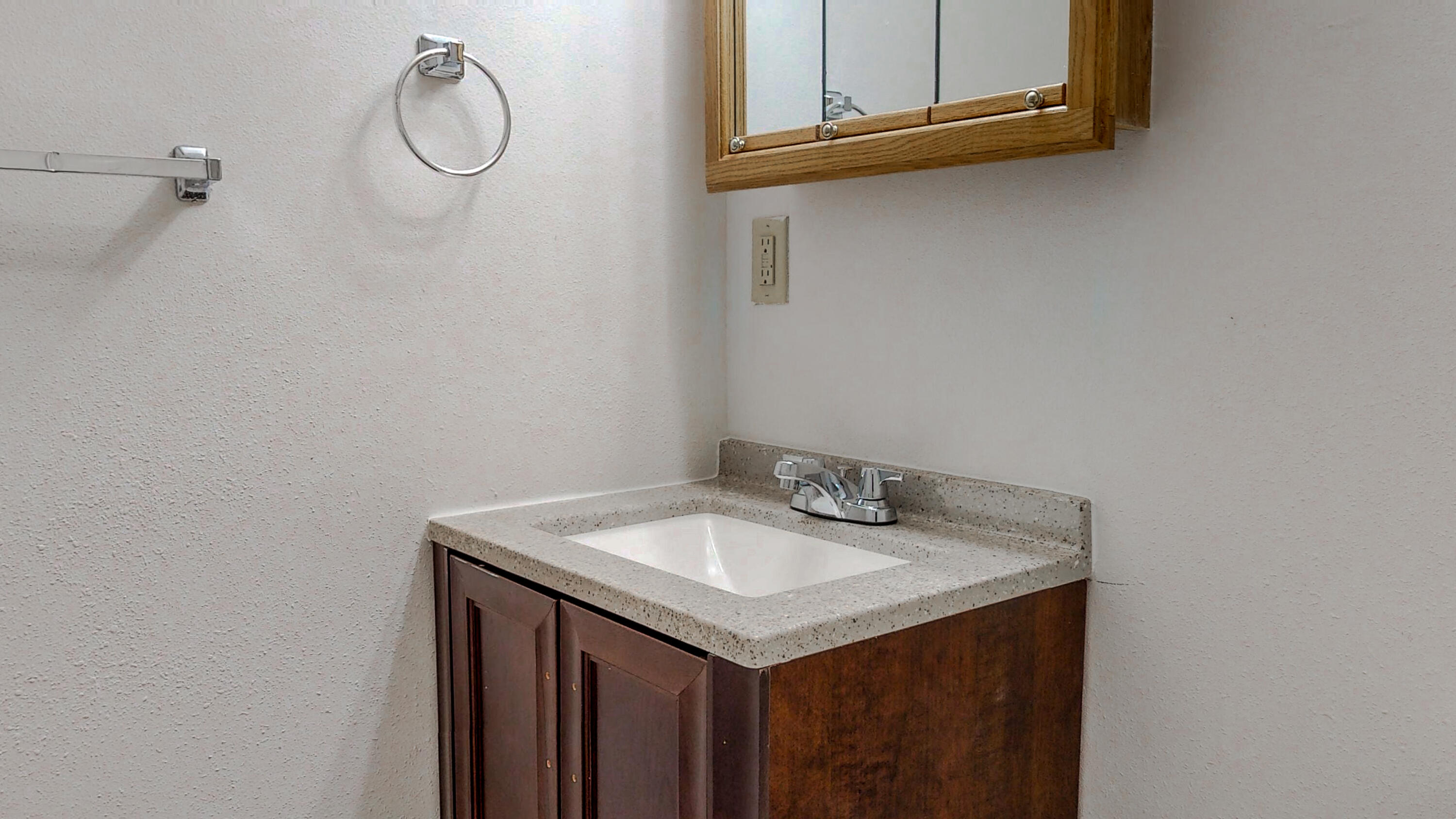 FINISTERRA CONDO - Residential