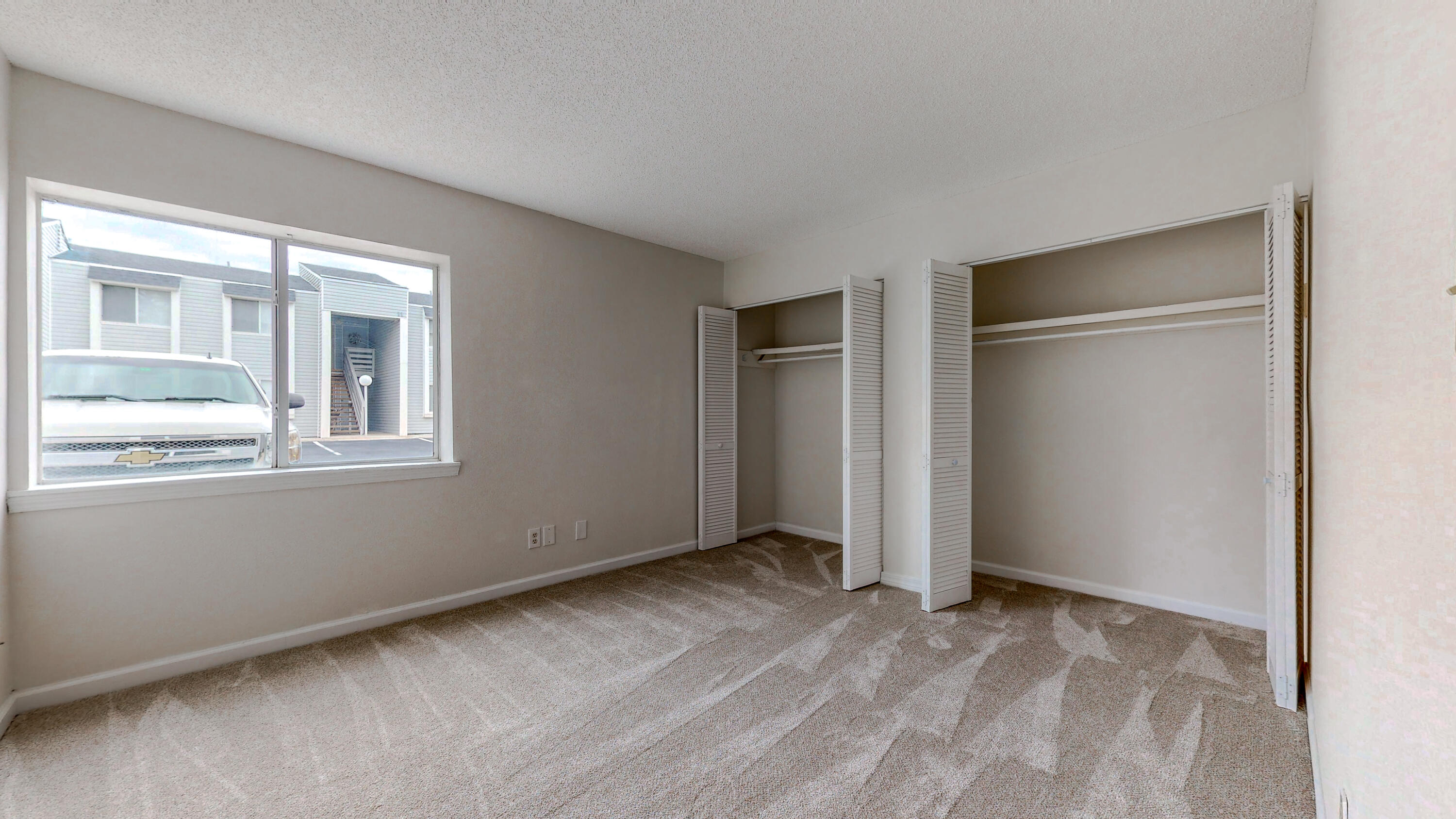 FINISTERRA CONDO - Residential