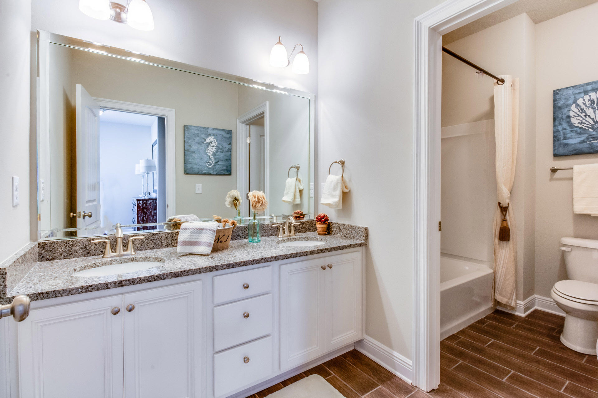 HAMMOCK BAY - Residential